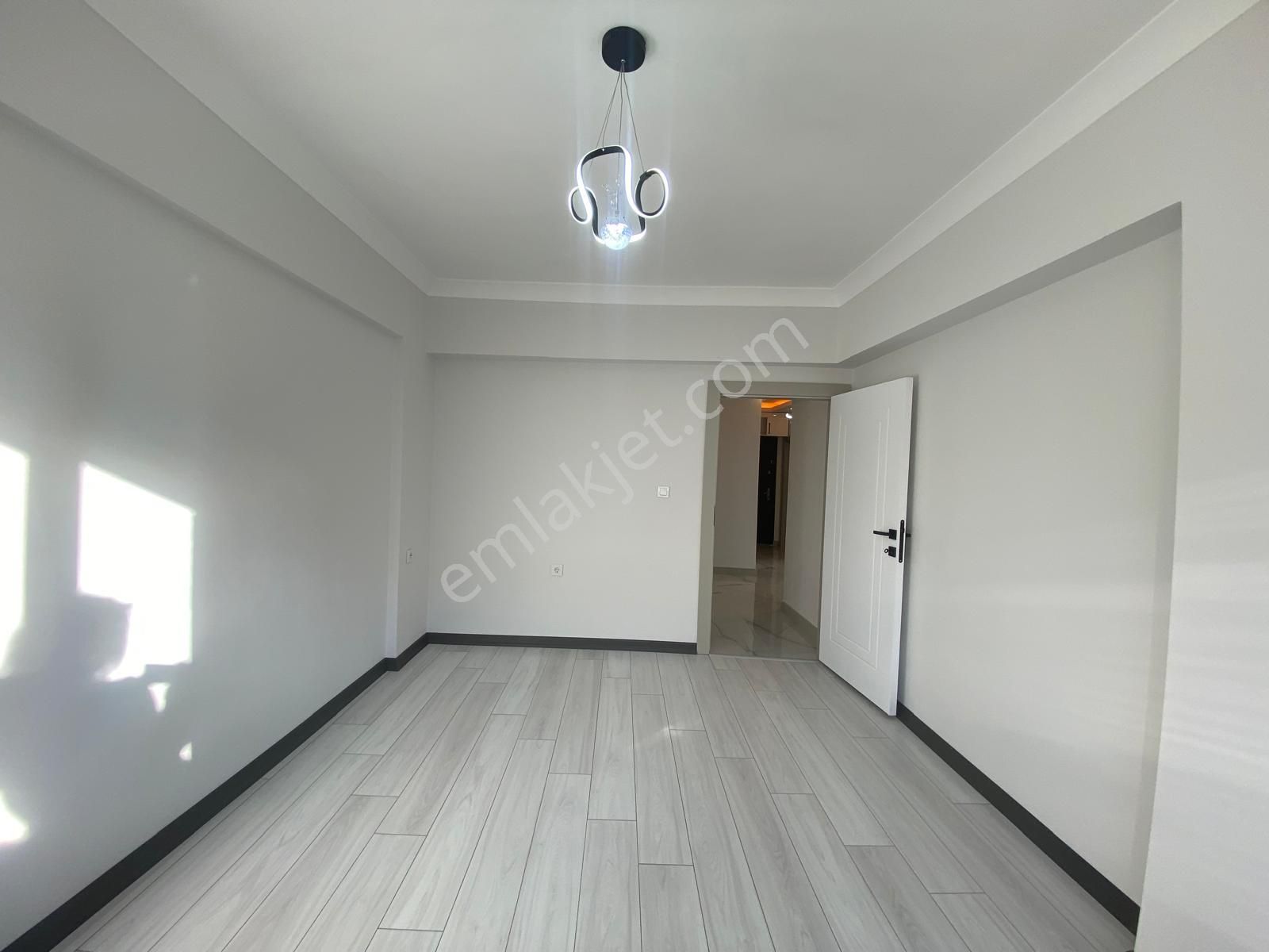 Koza Emlak'tan Pınarbaşı Mahalesinde Ara Katta Lüxx Yapılı Genç Bina Da 3+1 Satılık Daireeee - Görsel 18