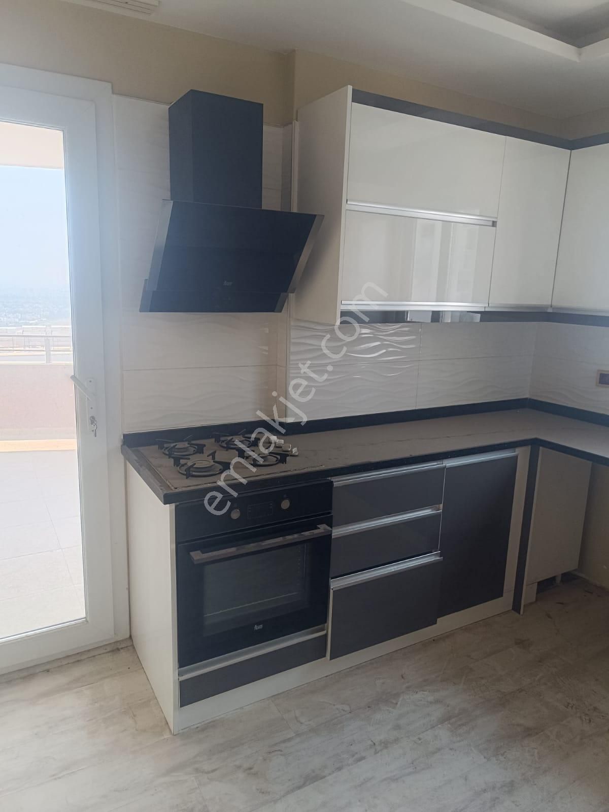 Adana Sarıçamda Bilim Teknoloji Yakınında Bulvara Yakın 3+1 Kapalı Mutfak Fırsat Kiralık Daire - Görsel 2