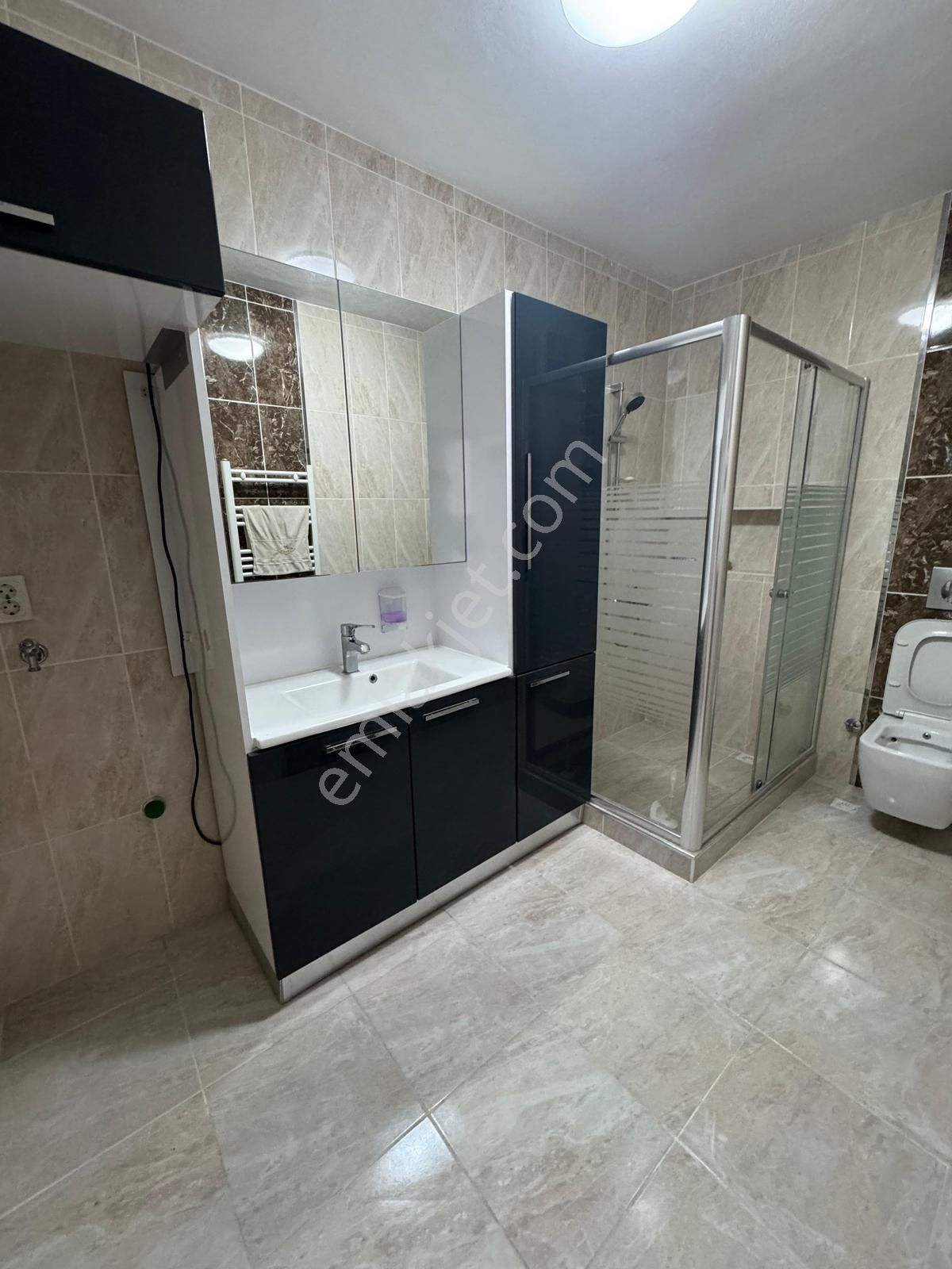 Tuğra'dan Eski Tekirdağ Caddesinde Cephe 4+1 İskanlı Lüks Daire - Görsel 12