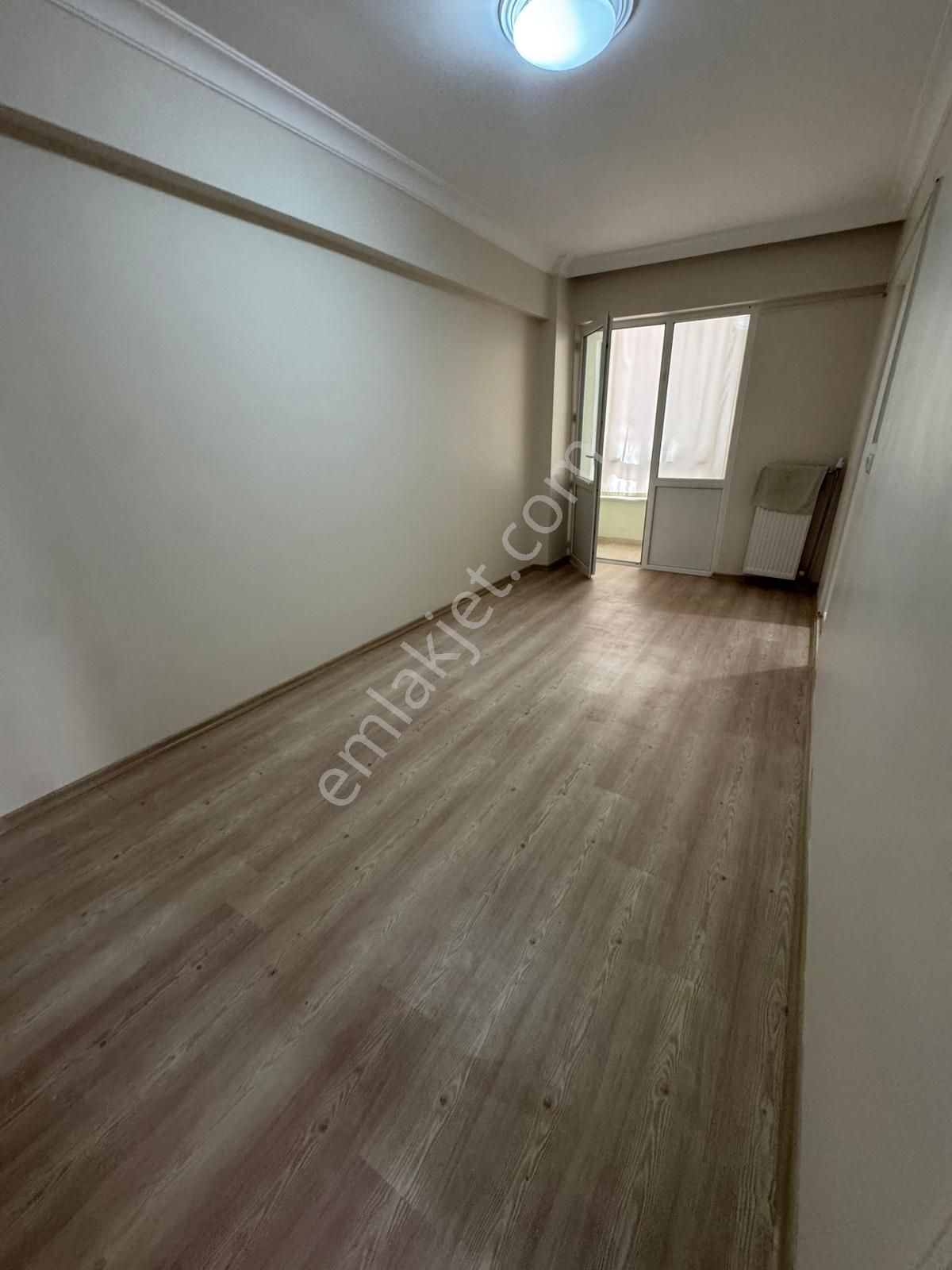 Tuğra'dan Eski Tekirdağ Caddesinde Cephe 4+1 İskanlı Lüks Daire - Görsel 3