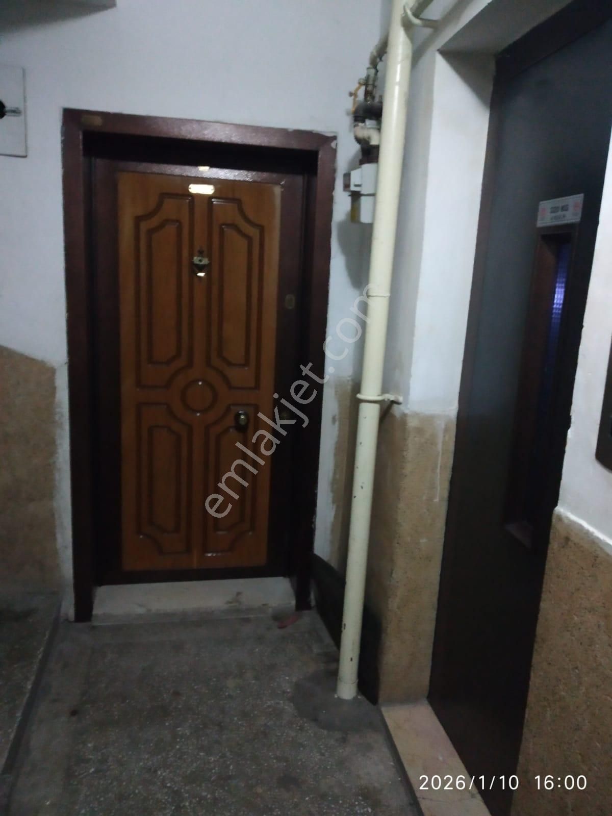 Demetevler Metrosuna Yakın 408.cad. 3+1 Asansörlü Kombili Kiralık Daire