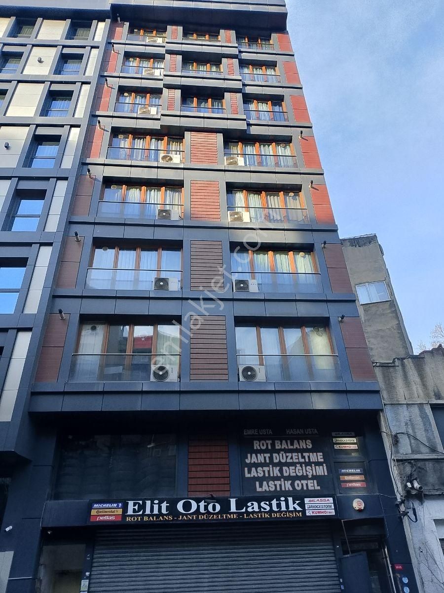 Dolapdere Caddesi'nde 2+1 Dubleks 100 Metrekare 50.000 Tl