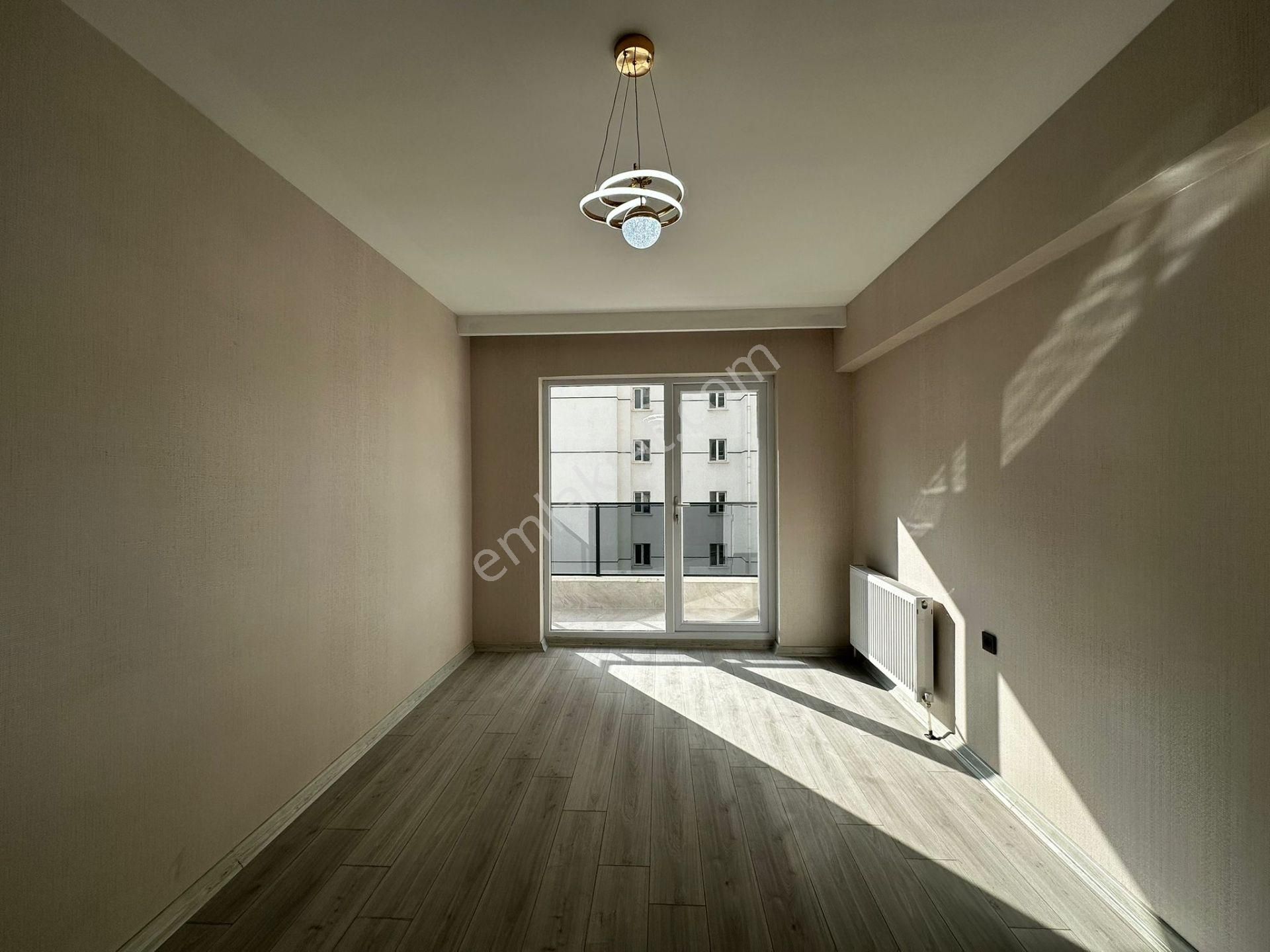 Kalecik Emlak'tan Lüx Yapılı 8.kat 4+1 G.odalı Şık Site Dairesi - Görsel 7