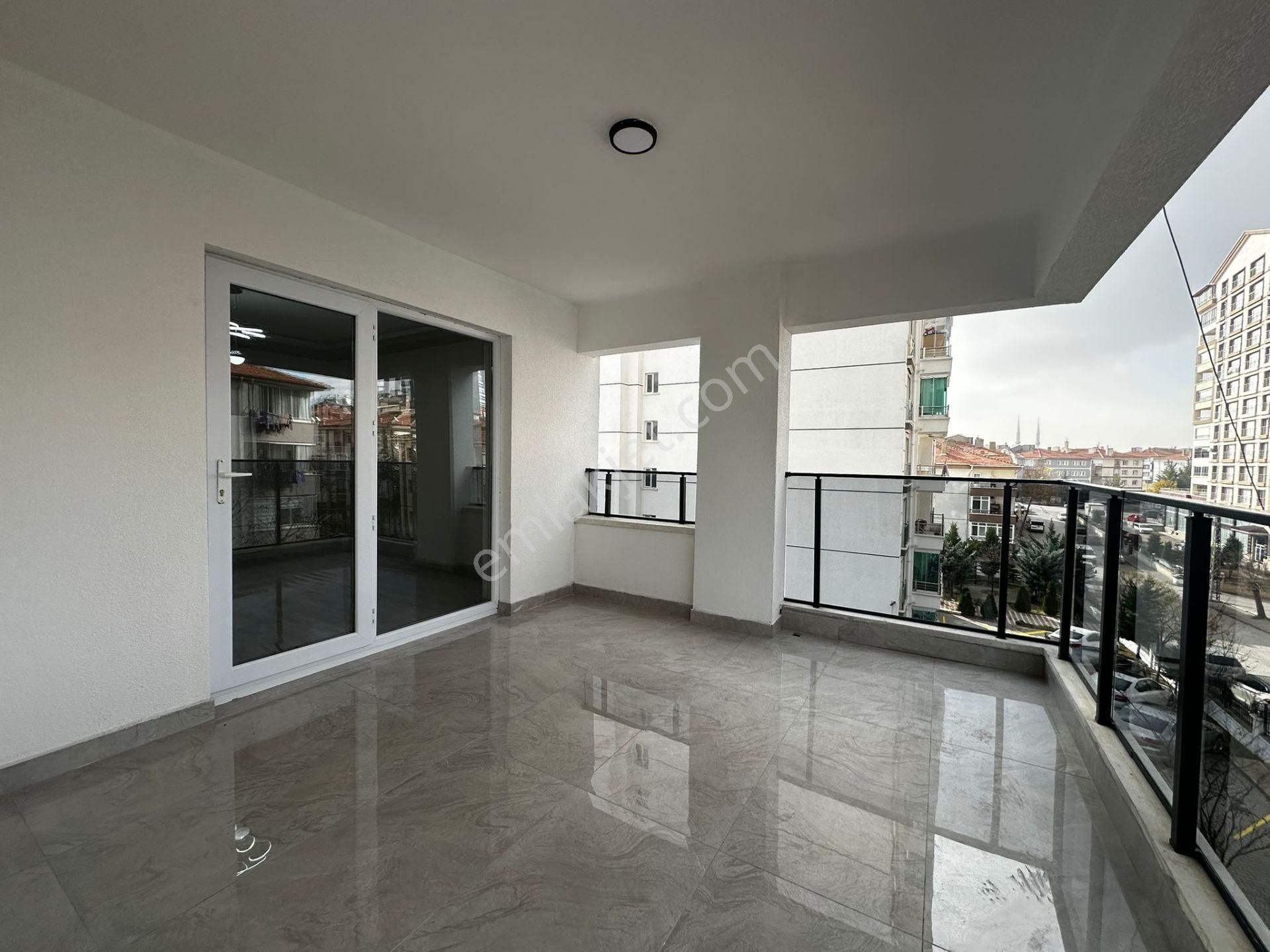 Kalecik Emlak'tan Lüx Yapılı 8.kat 4+1 G.odalı Şık Site Dairesi - Görsel 25