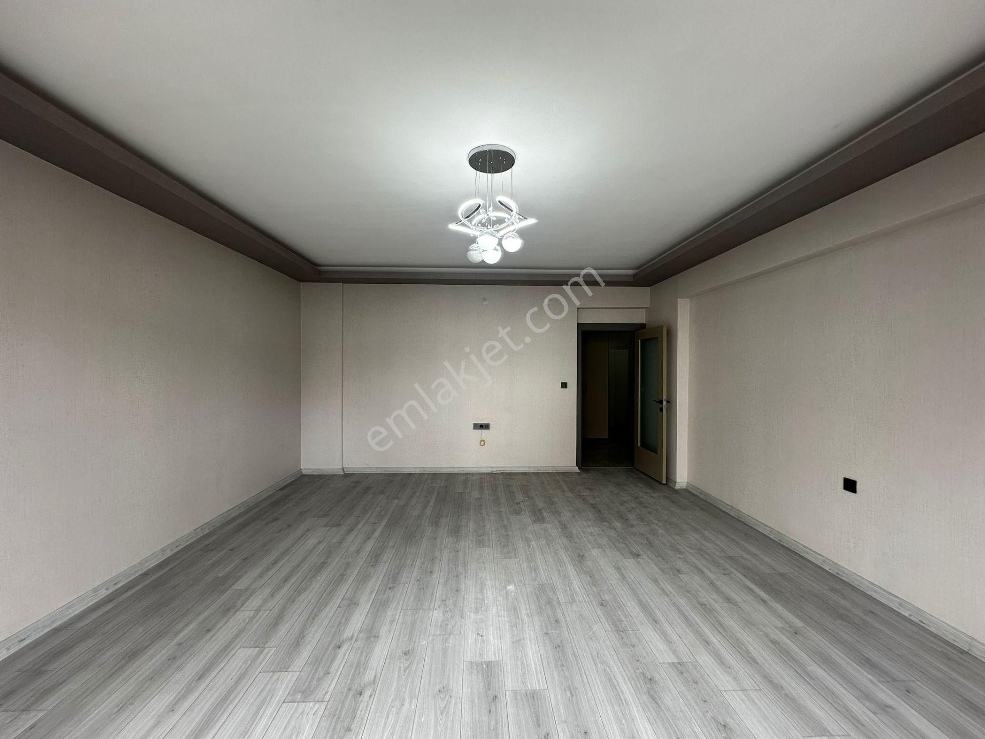 Kalecik Emlak'tan Lüx Yapılı 8.kat 4+1 G.odalı Şık Site Dairesi - Görsel 9