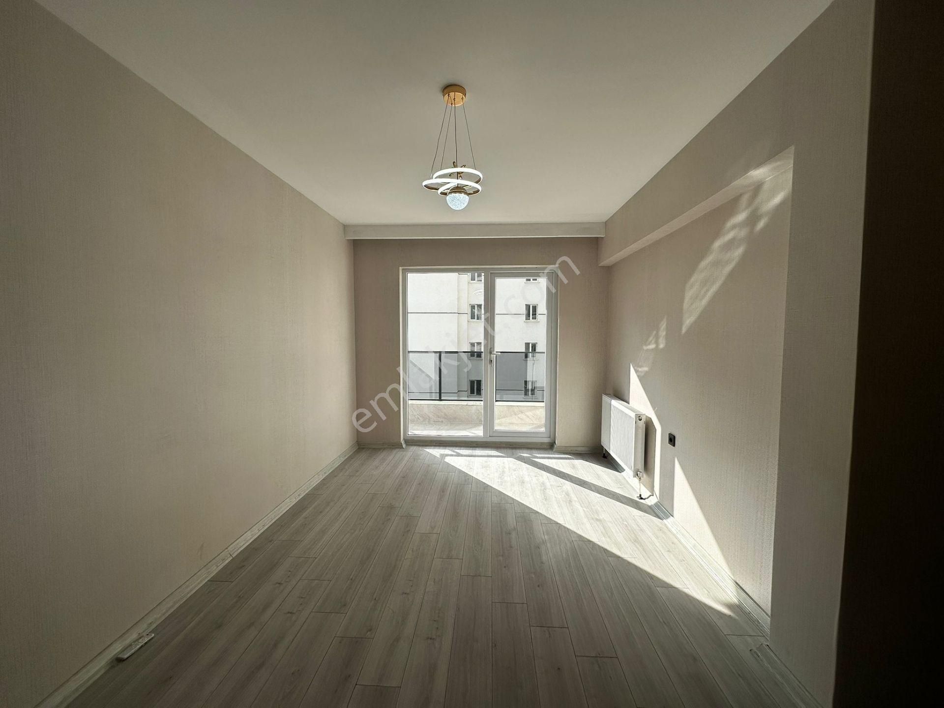 Kalecik Emlak'tan Lüx Yapılı 8.kat 4+1 G.odalı Şık Site Dairesi - Görsel 8