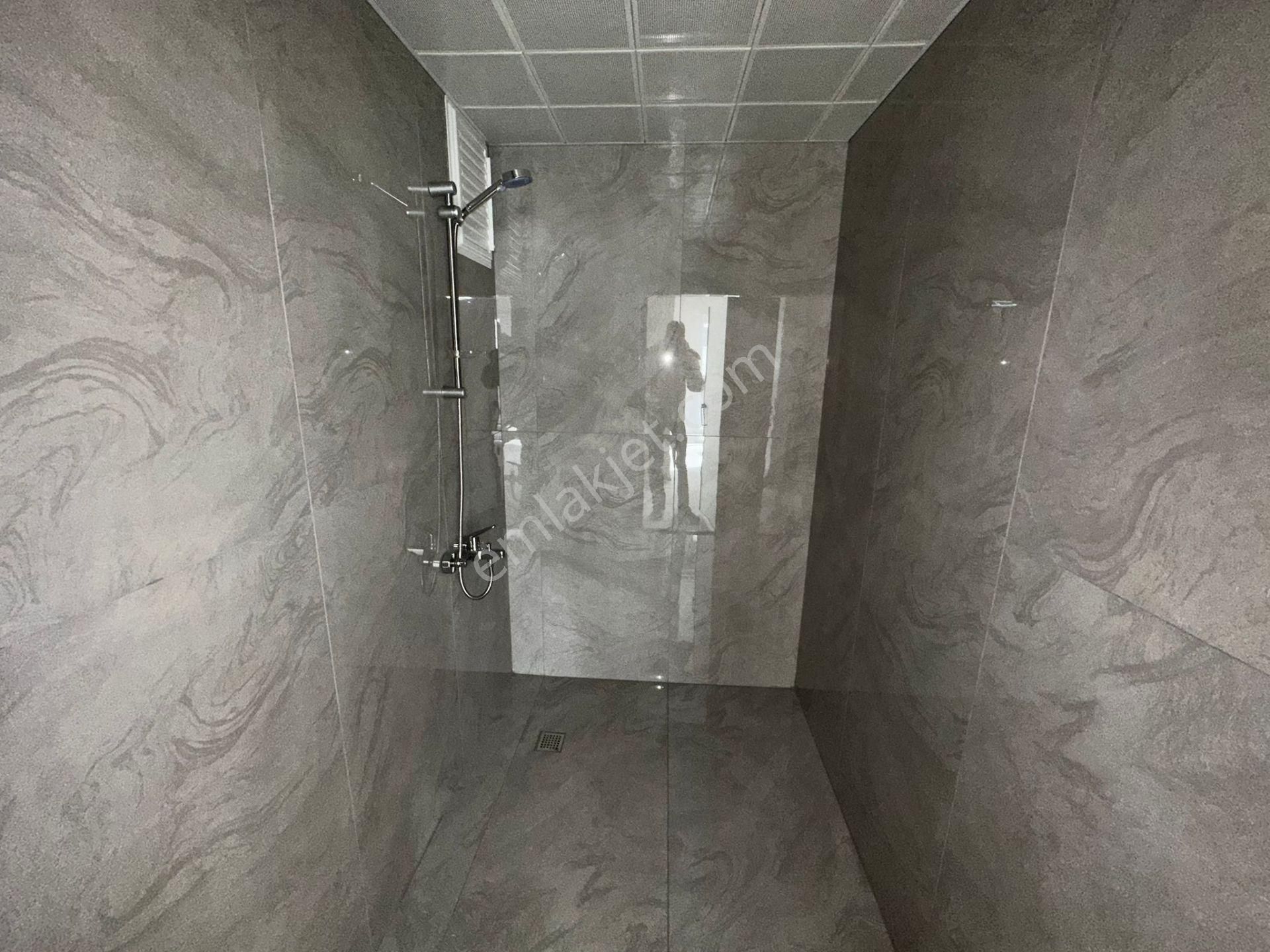 Kalecik Emlak'tan Lüx Yapılı 8.kat 4+1 G.odalı Şık Site Dairesi - Görsel 21