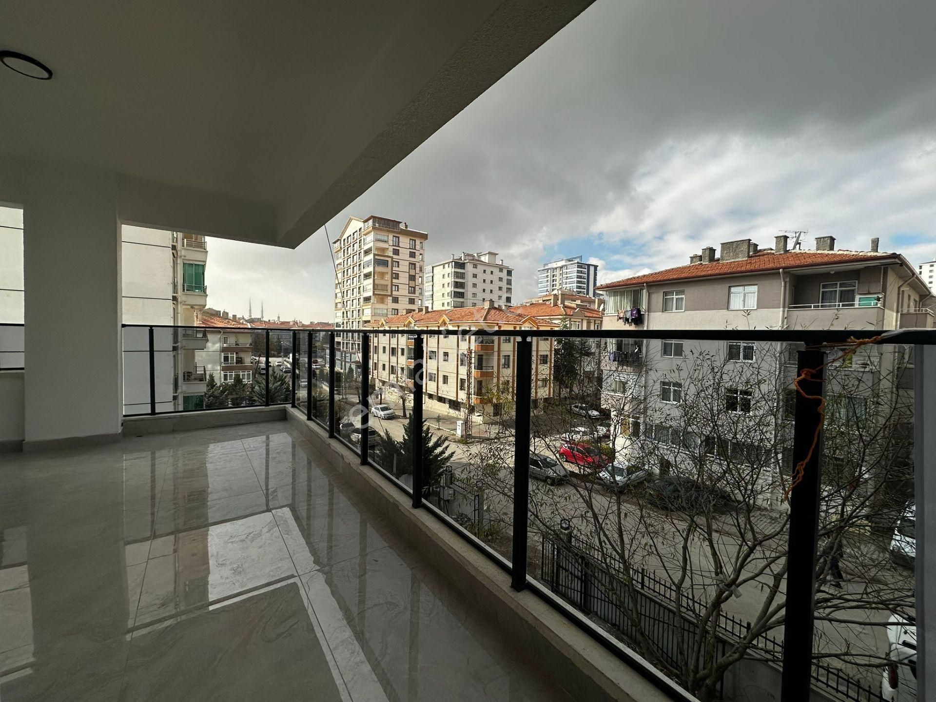 Kalecik Emlak'tan Lüx Yapılı 8.kat 4+1 G.odalı Şık Site Dairesi - Görsel 24