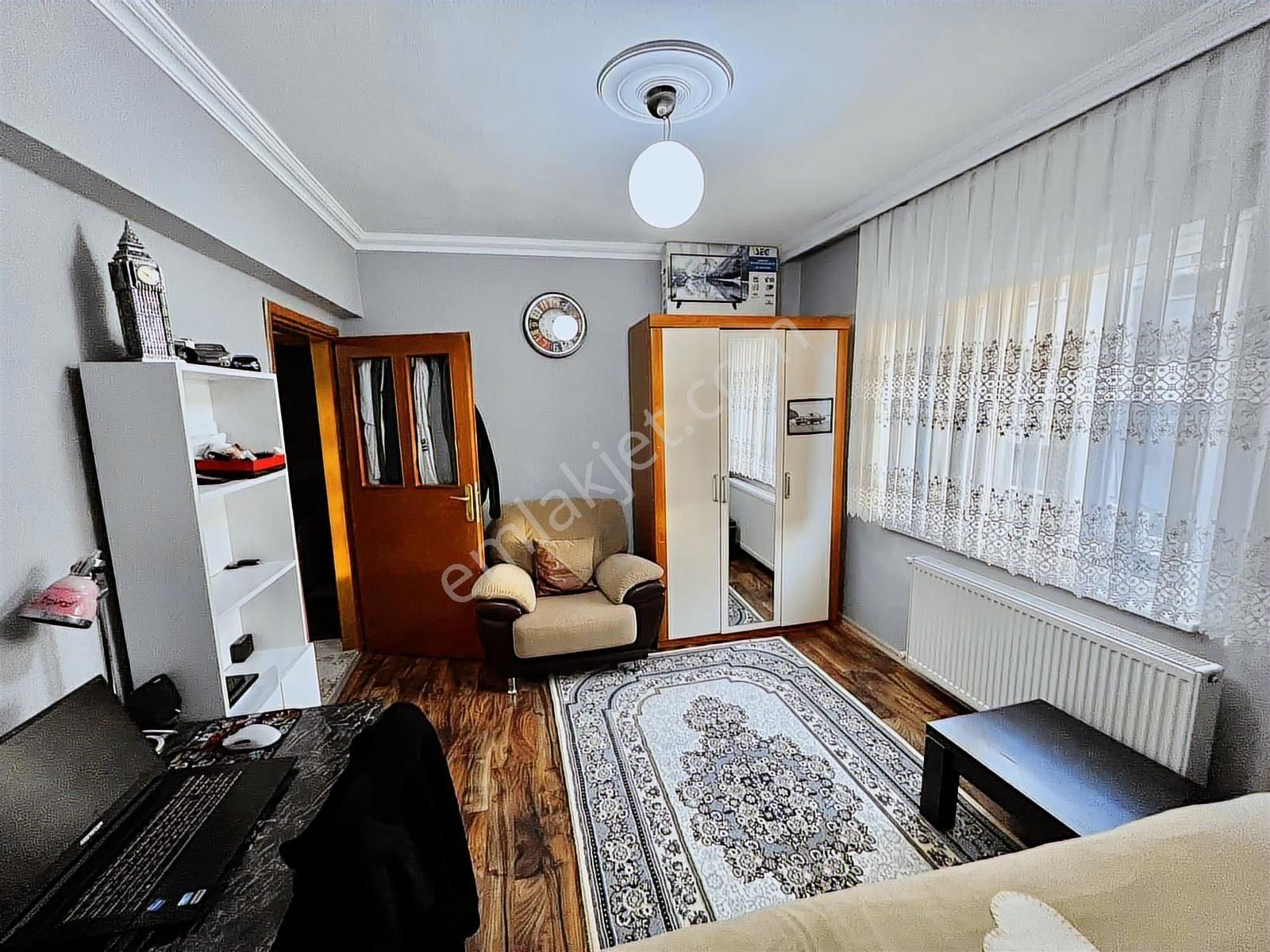 Güzelyalı Afşinkent Sitesinde 3+1 Satılık Daire