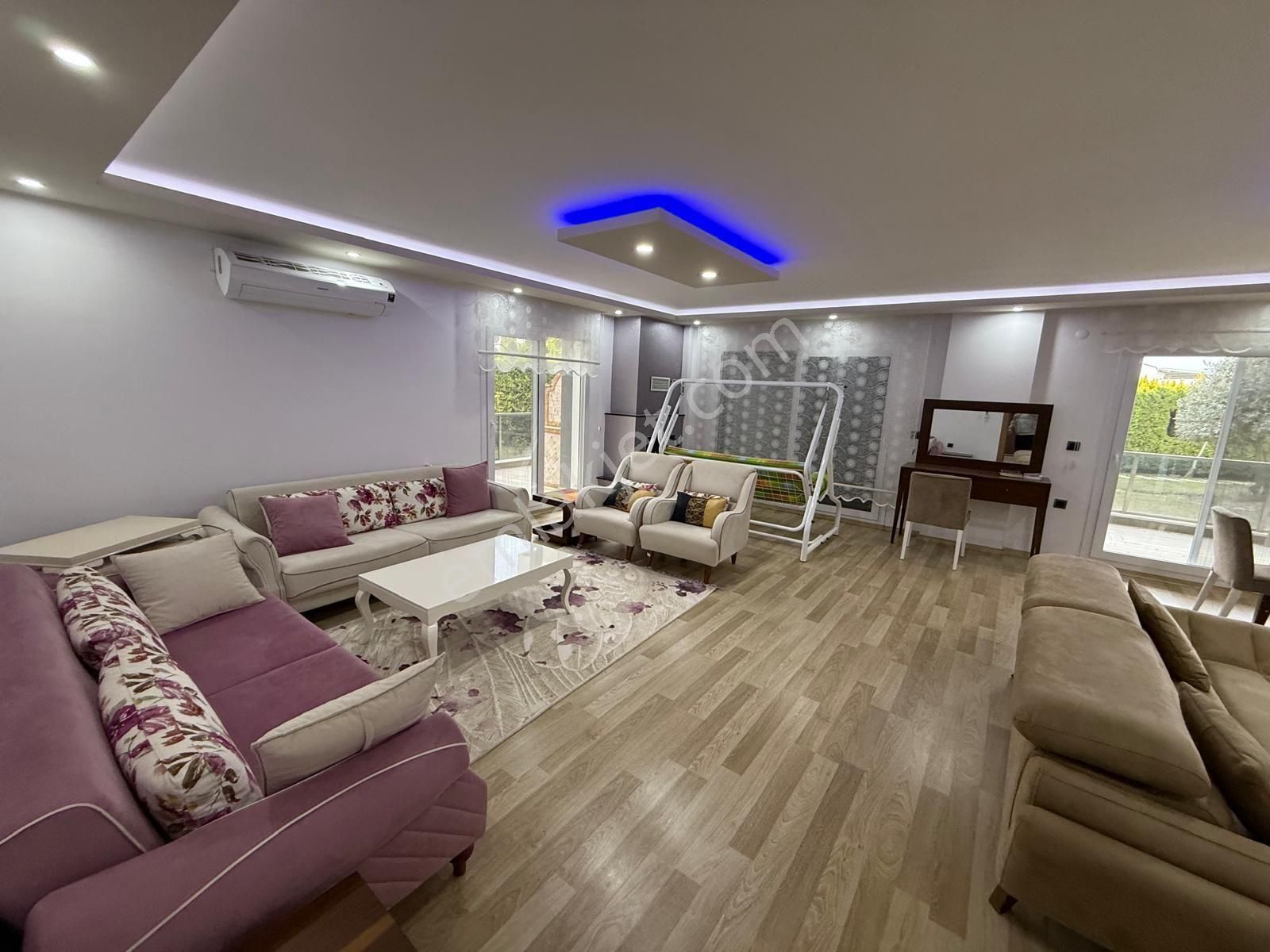 Kadınlar Denizinde Sahile Yakın 3+1 Ters Dubleks Deniz Manzaralı Havuzlu Sitede Daire   - Görsel 29