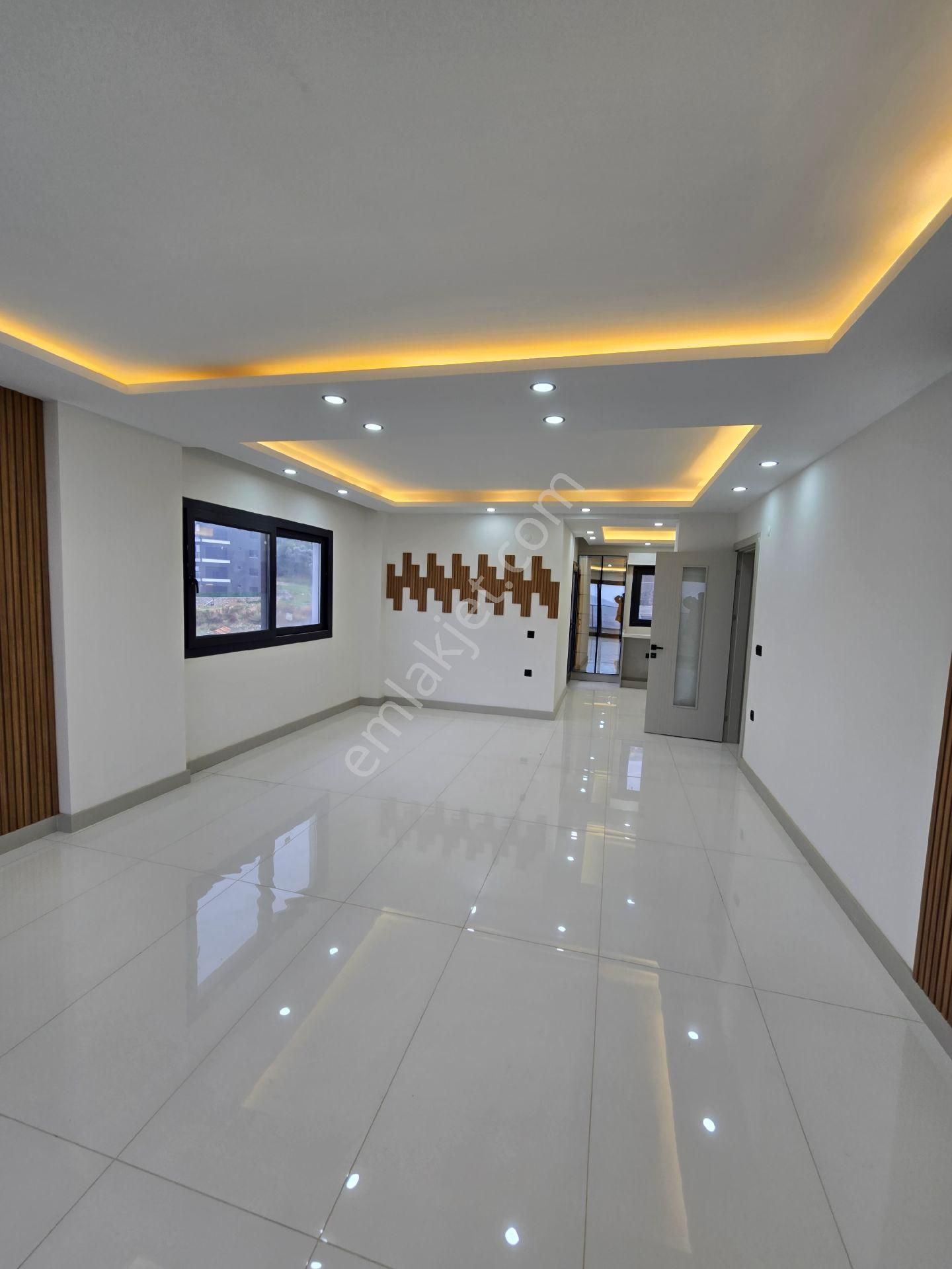 Değirmendere De Full Deniz Manzaralı Doğalgazlı Havuzlu Güvenlikli Elit Sitede 4+1 200dubleks Daire - Görsel 8