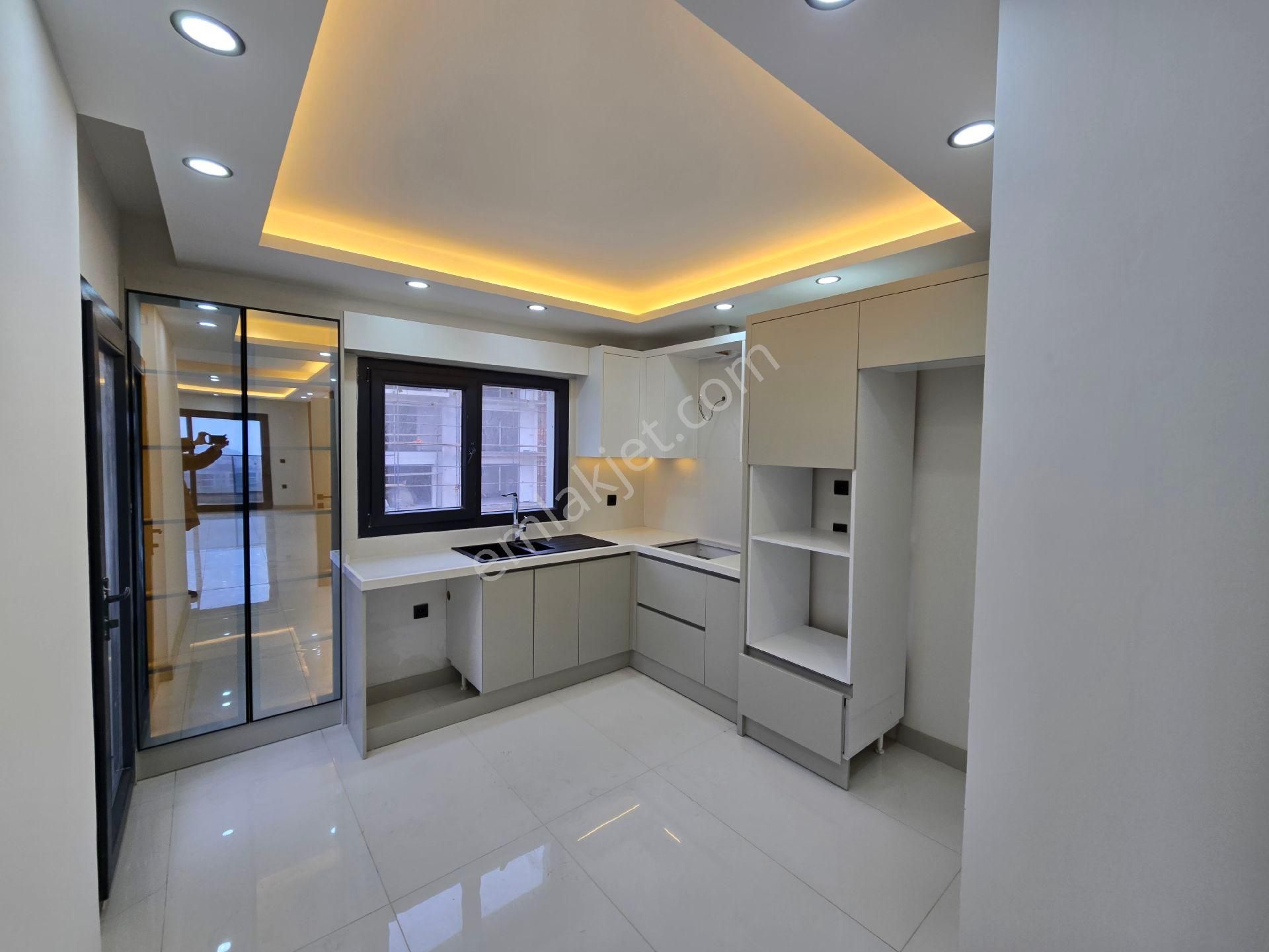 Değirmendere De Full Deniz Manzaralı Doğalgazlı Havuzlu Güvenlikli Elit Sitede 4+1 200dubleks Daire - Görsel 2