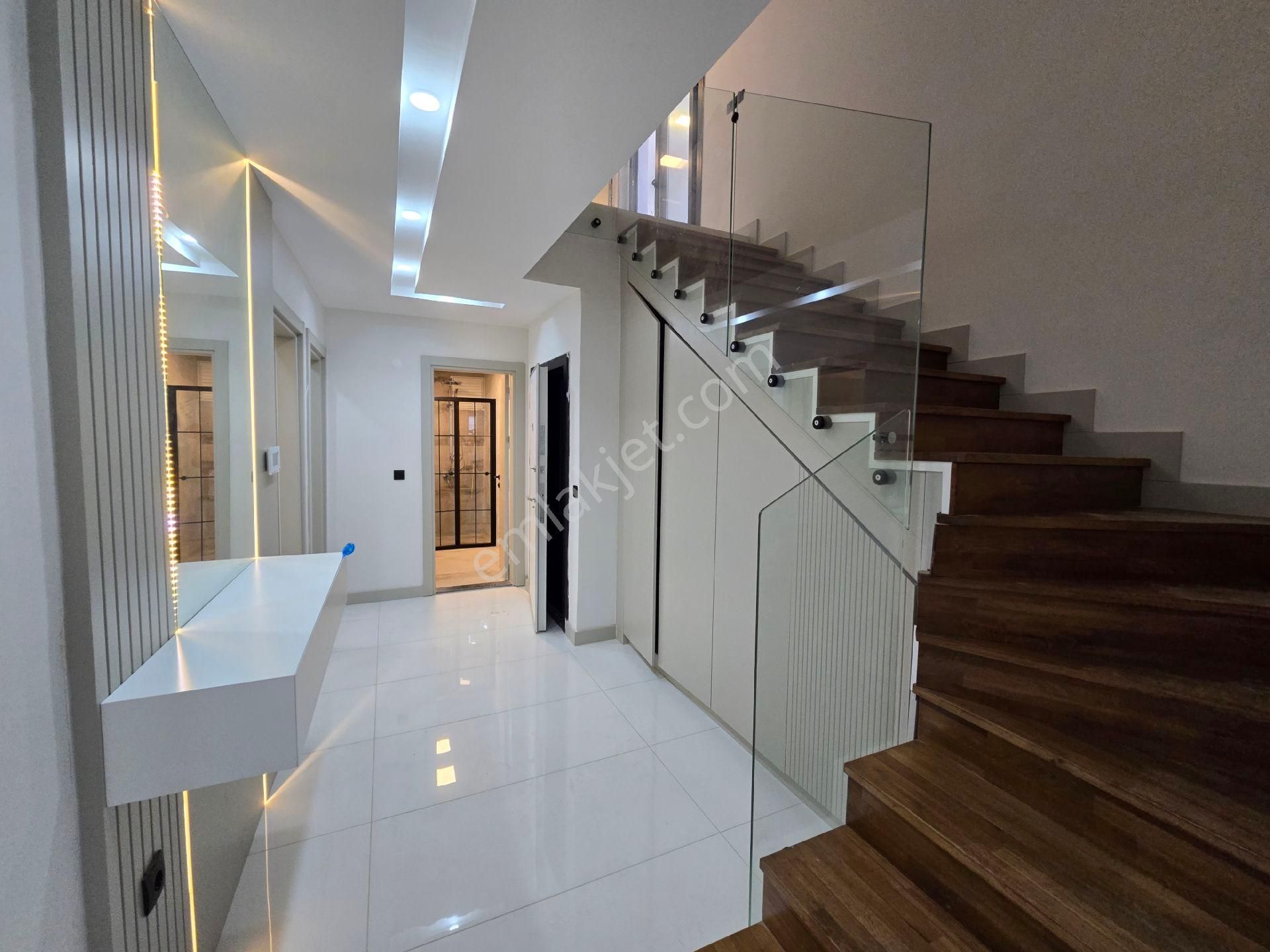 Değirmendere De Full Deniz Manzaralı Doğalgazlı Havuzlu Güvenlikli Elit Sitede 4+1 200dubleks Daire - Görsel 20