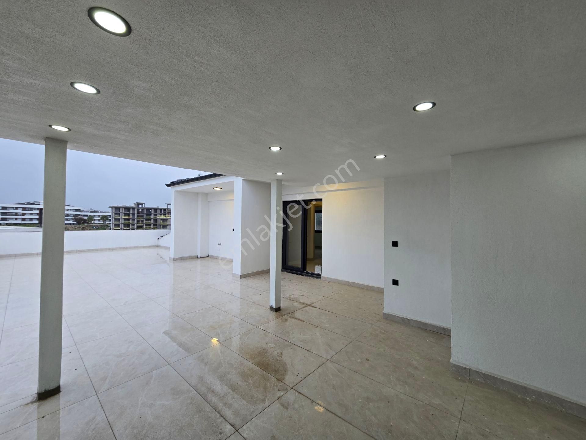 Değirmendere De Full Deniz Manzaralı Doğalgazlı Havuzlu Güvenlikli Elit Sitede 4+1 200dubleks Daire - Görsel 34