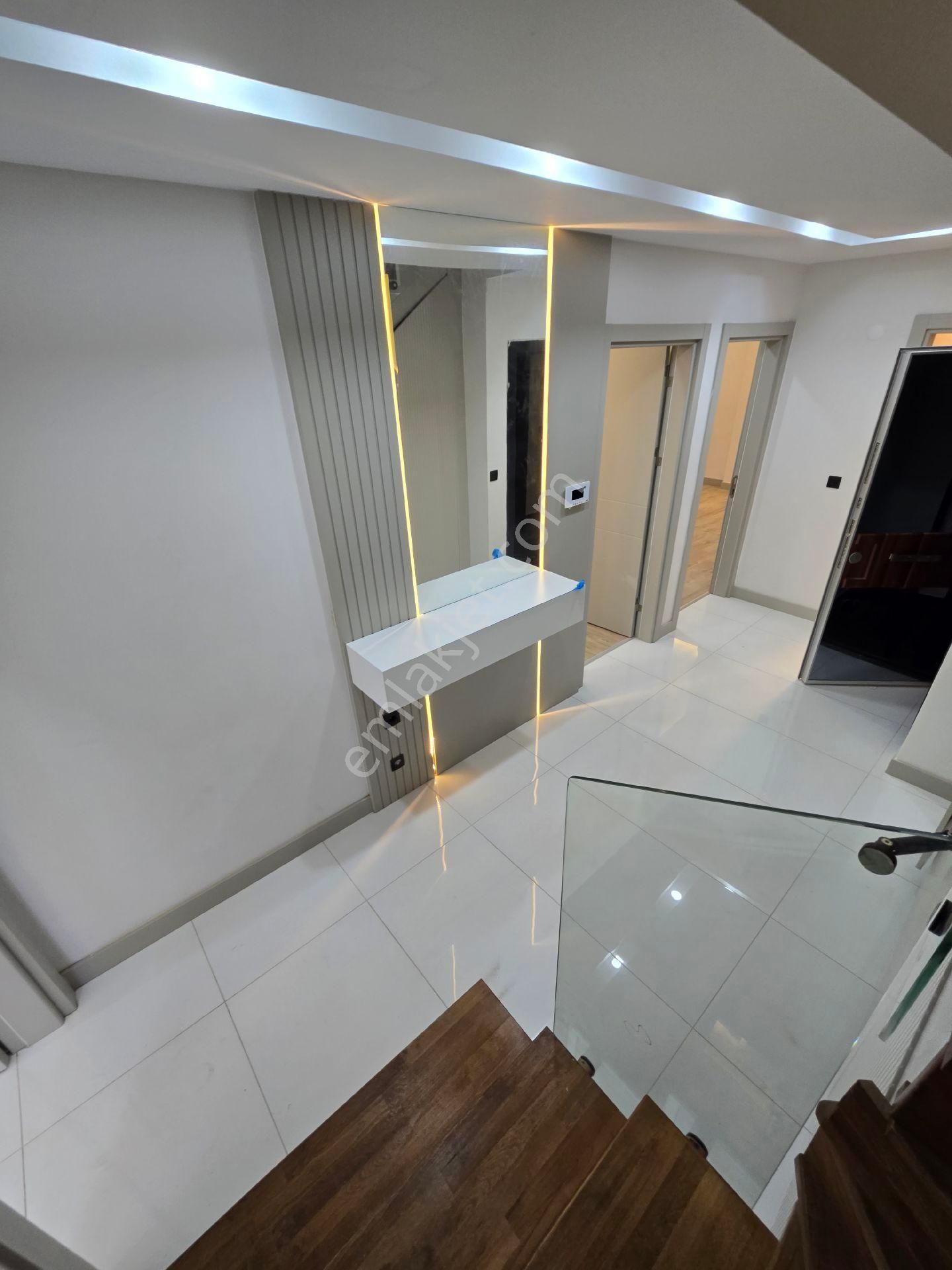 Değirmendere De Full Deniz Manzaralı Doğalgazlı Havuzlu Güvenlikli Elit Sitede 4+1 200dubleks Daire - Görsel 24