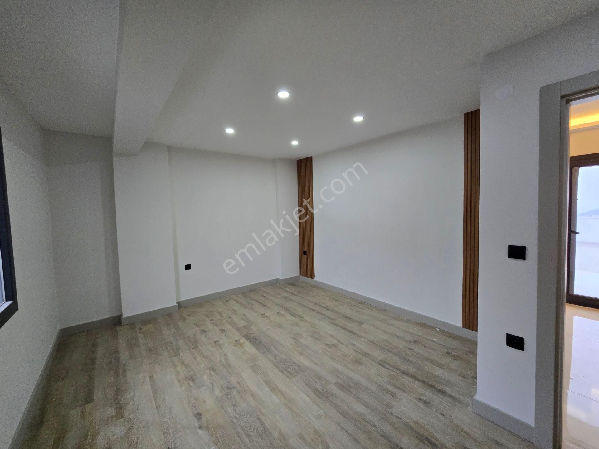 Değirmendere De Full Deniz Manzaralı Doğalgazlı Havuzlu Güvenlikli Elit Sitede 4+1 200dubleks Daire - Görsel 29