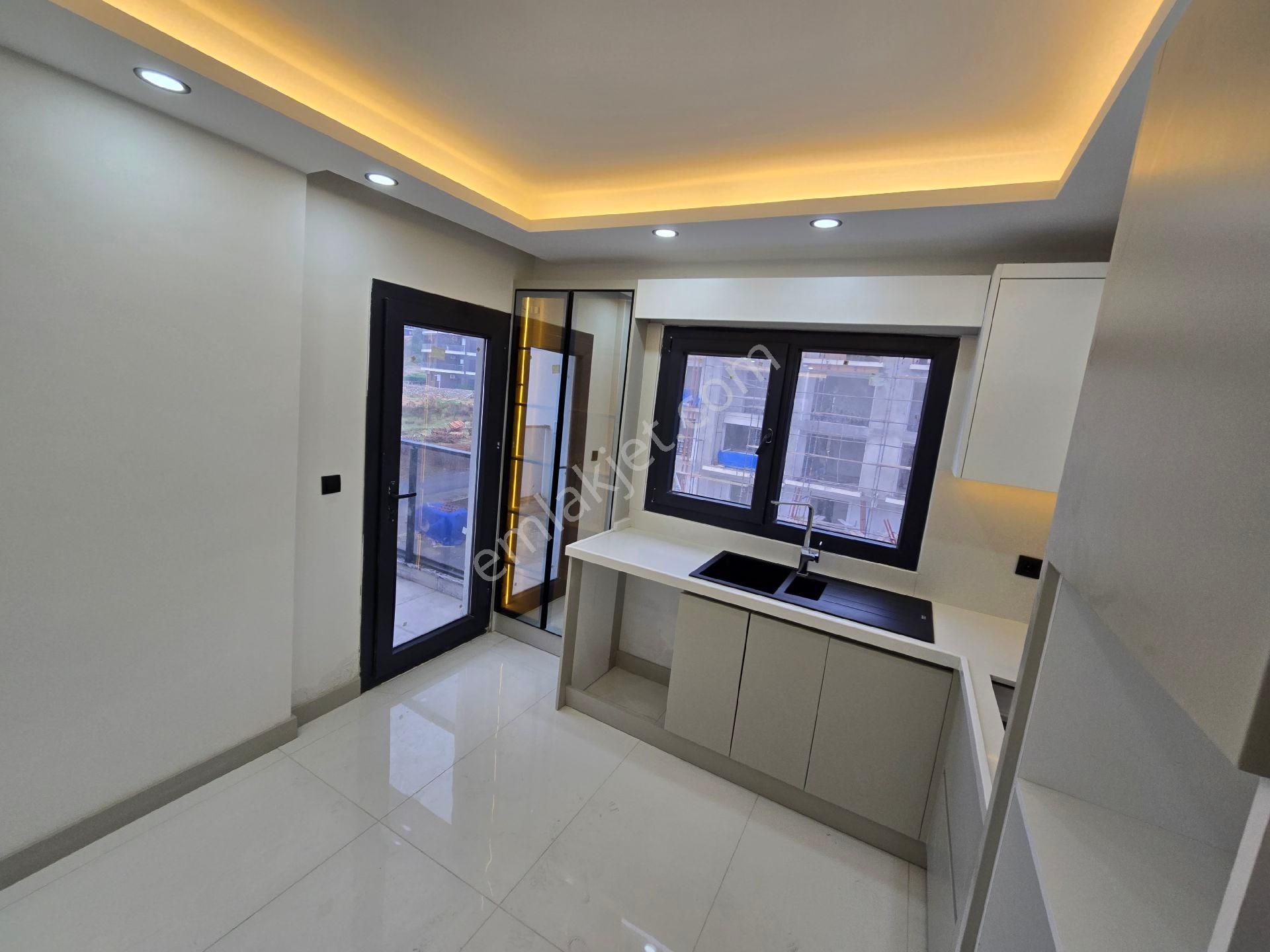 Değirmendere De Full Deniz Manzaralı Doğalgazlı Havuzlu Güvenlikli Elit Sitede 4+1 200dubleks Daire - Görsel 7