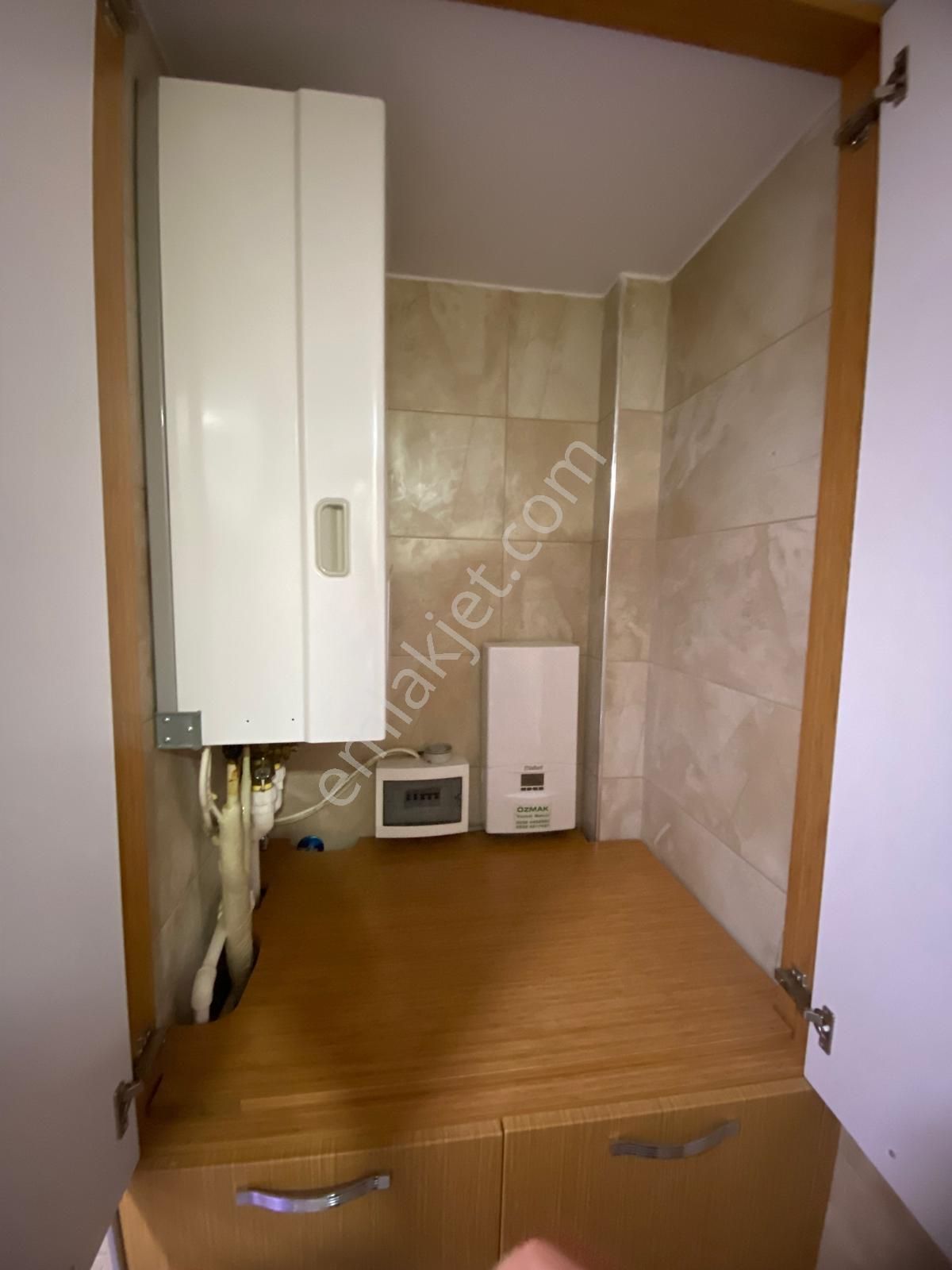 Seferihisar'ın Gözbebeği Camikebir Mah.'de Kopuz İnş. Süper Lux Kiralık Müthiş Lokasyon 3+1 Daire - Görsel 7