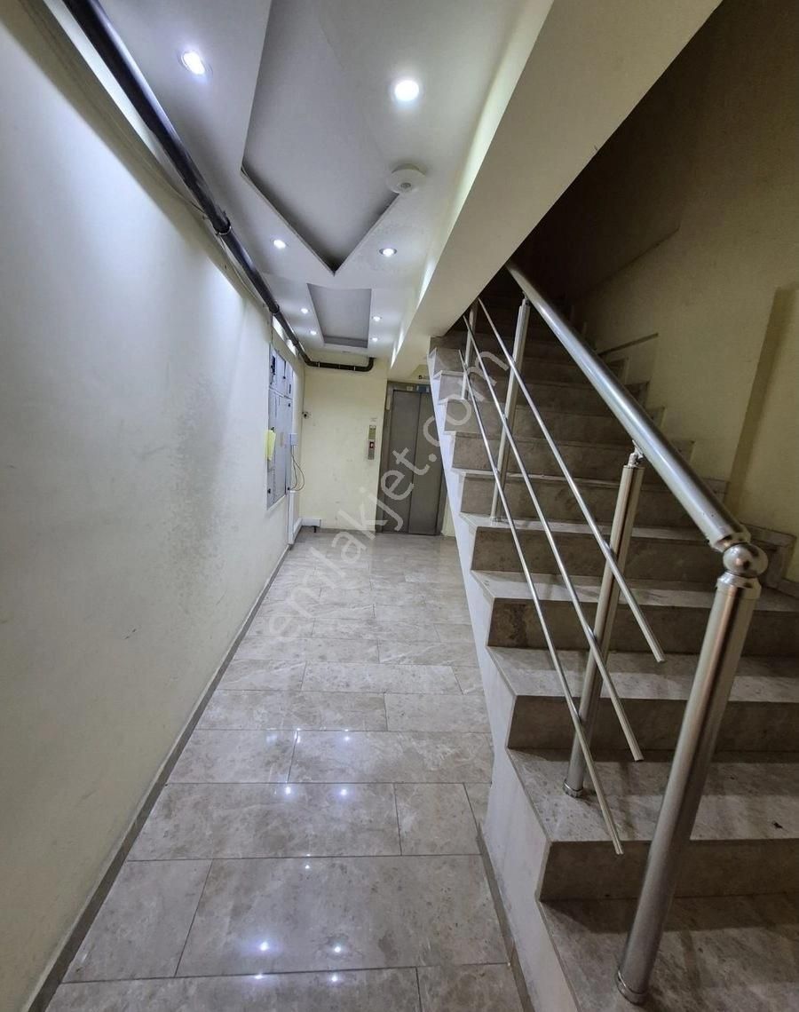 Buca Laleli Mahallesinde//caddeüzeri/izbana5dk/8yıllık/110m2/2+1,daire - Görsel 22