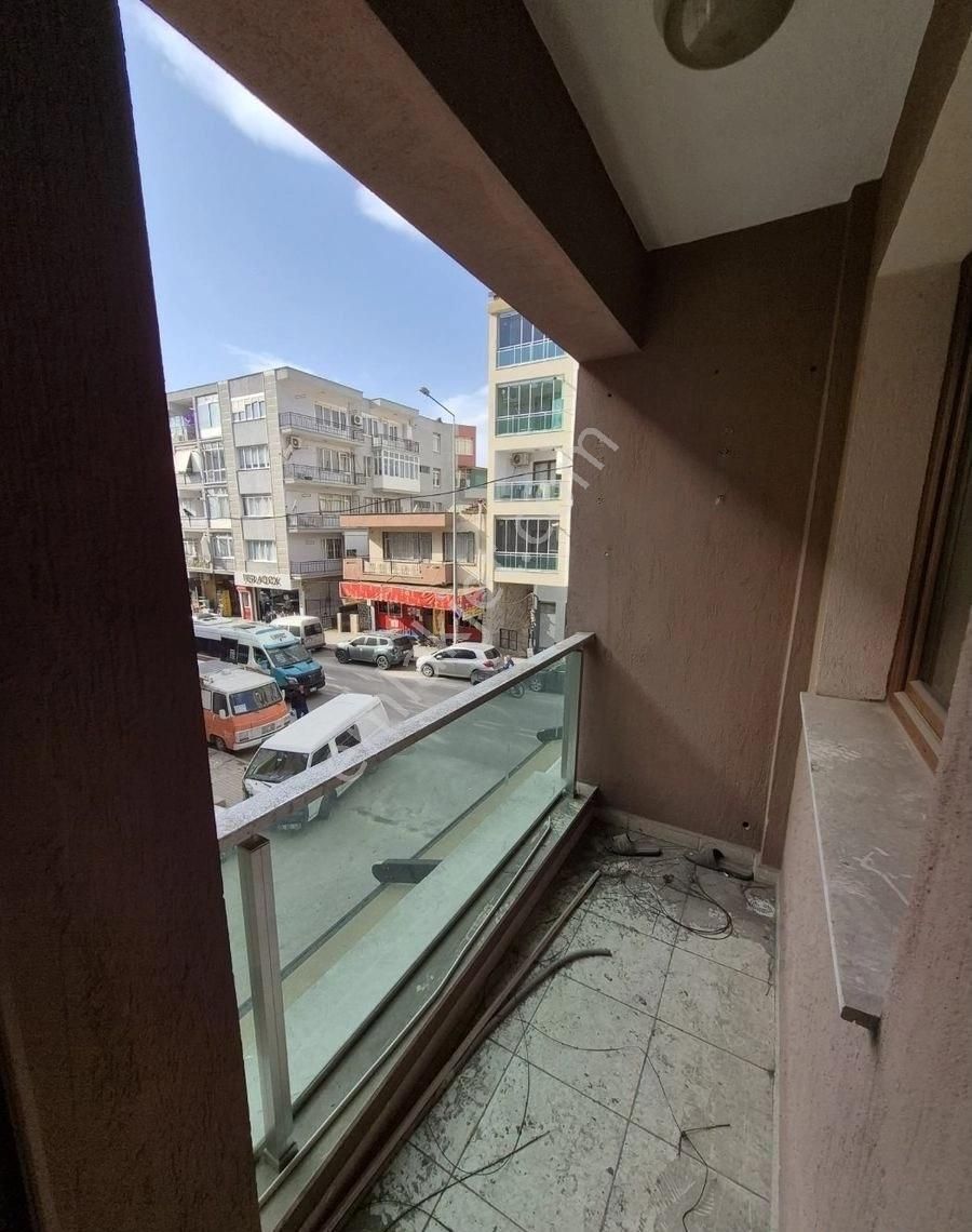 Buca Laleli Mahallesinde//caddeüzeri/izbana5dk/8yıllık/110m2/2+1,daire - Görsel 13