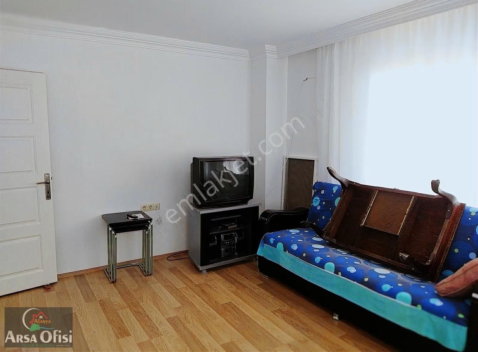 Alanya Mahmutlarda Satılık Deniz Manzaralı Müstakil Bahçeli Ev - Görsel 3