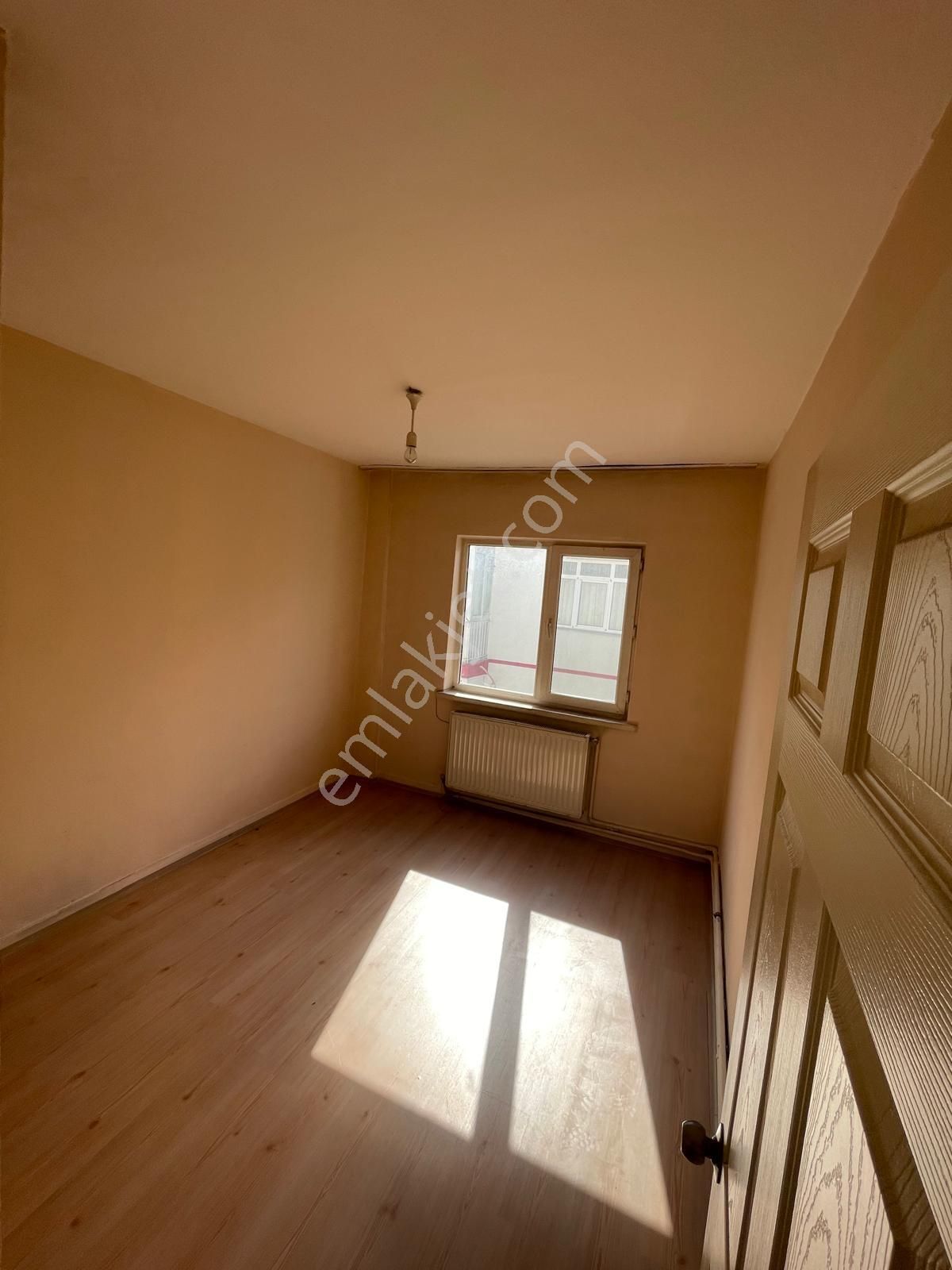 3+1 Demirlibahçe De İskanlı Fırsat Daire - Görsel 4