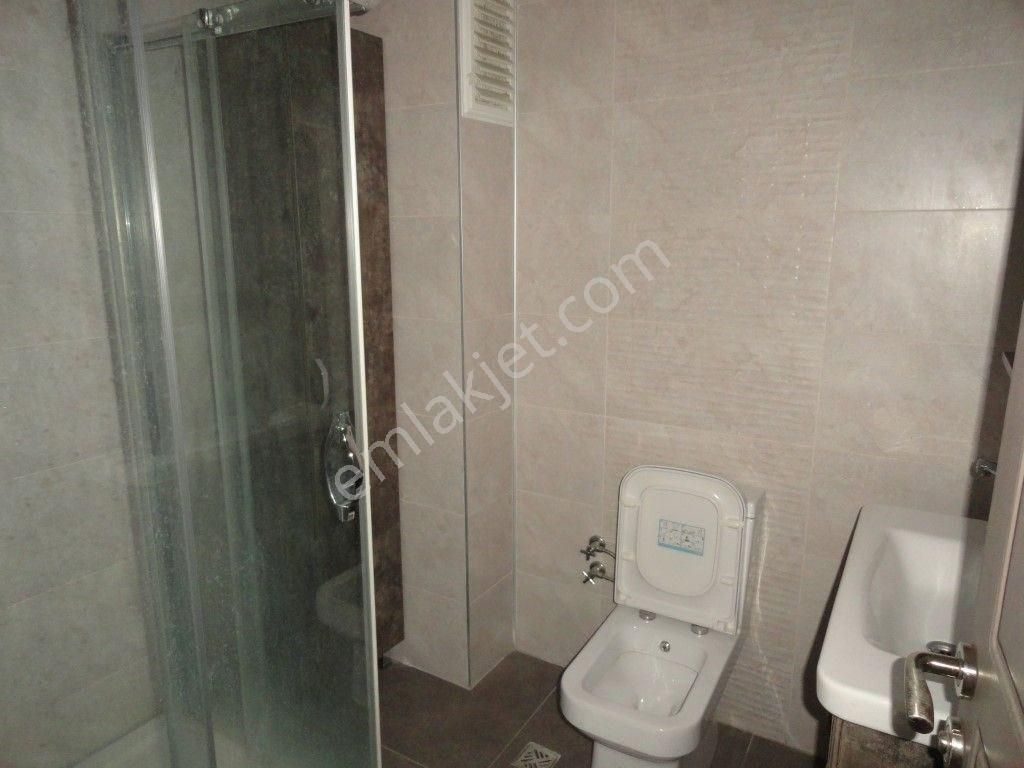 Beylikdüzü Kavaklıda 2+1 85 M2 Kiralık Daire İlçe Emniyete Yakın Müstakil Binada - Görsel 30
