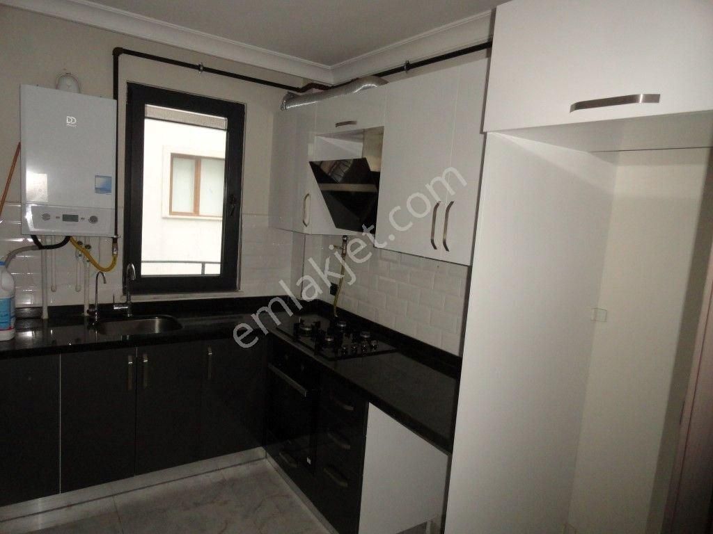 Beylikdüzü Kavaklıda 2+1 85 M2 Kiralık Daire İlçe Emniyete Yakın Müstakil Binada - Görsel 7