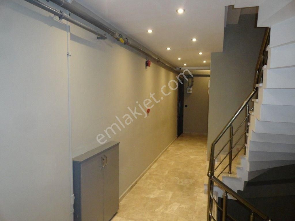 Beylikdüzü Kavaklıda 2+1 85 M2 Kiralık Daire İlçe Emniyete Yakın Müstakil Binada - Görsel 5