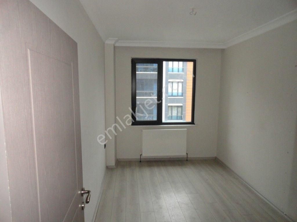 Beylikdüzü Kavaklıda 2+1 85 M2 Kiralık Daire İlçe Emniyete Yakın Müstakil Binada - Görsel 16