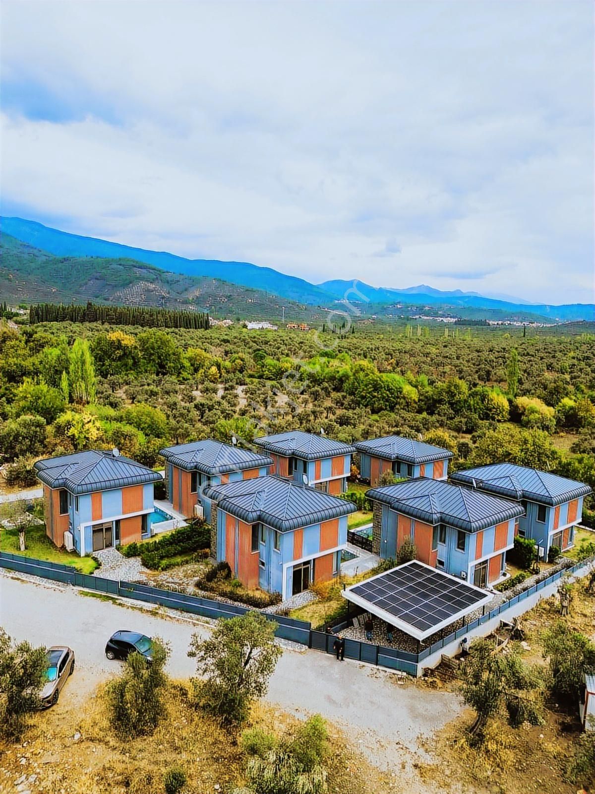 Eu Gayrimenkulden Yetkili Havuzlu Tek Müstakil 3+1 Villa - Görsel 26