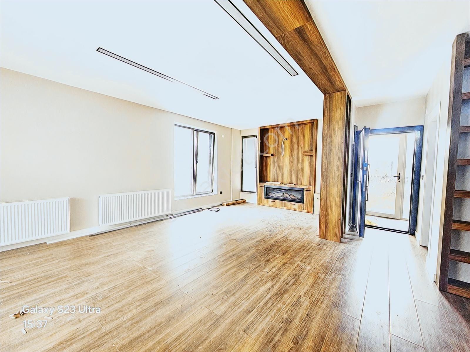 Eu Gayrimenkulden Yetkili Havuzlu Tek Müstakil 3+1 Villa - Görsel 8