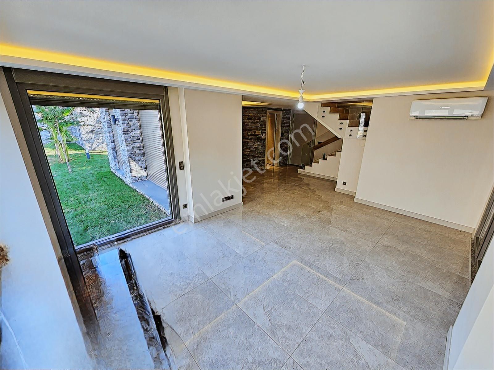 Eu Gayrimenkulden Havuzlu Tek Müstakil 3+1 Lüx Villa - Görsel 5