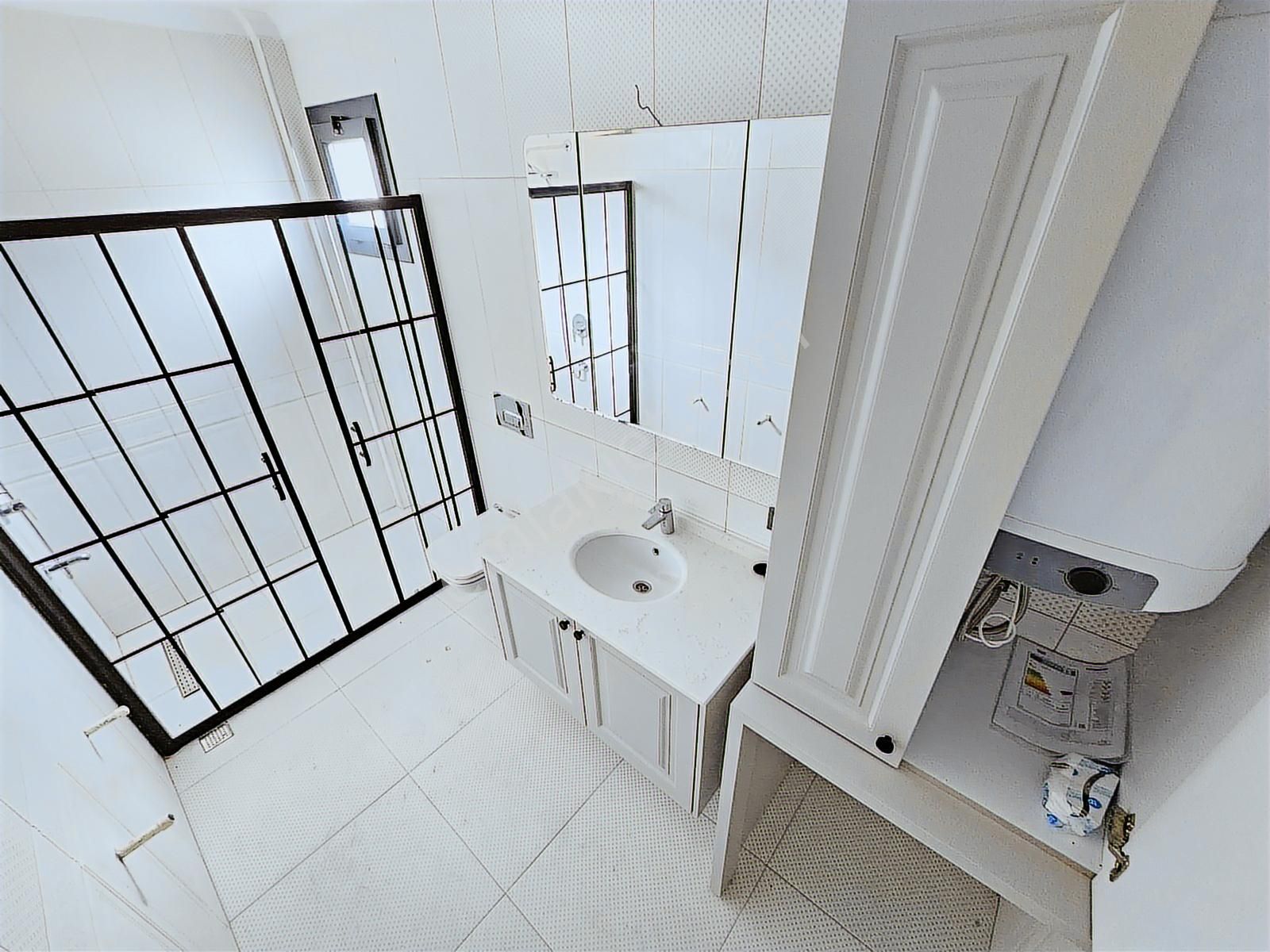 Eu Gayrimenkulden Havuzlu Sitede Denize Yakın 3+1 Villa - Görsel 4