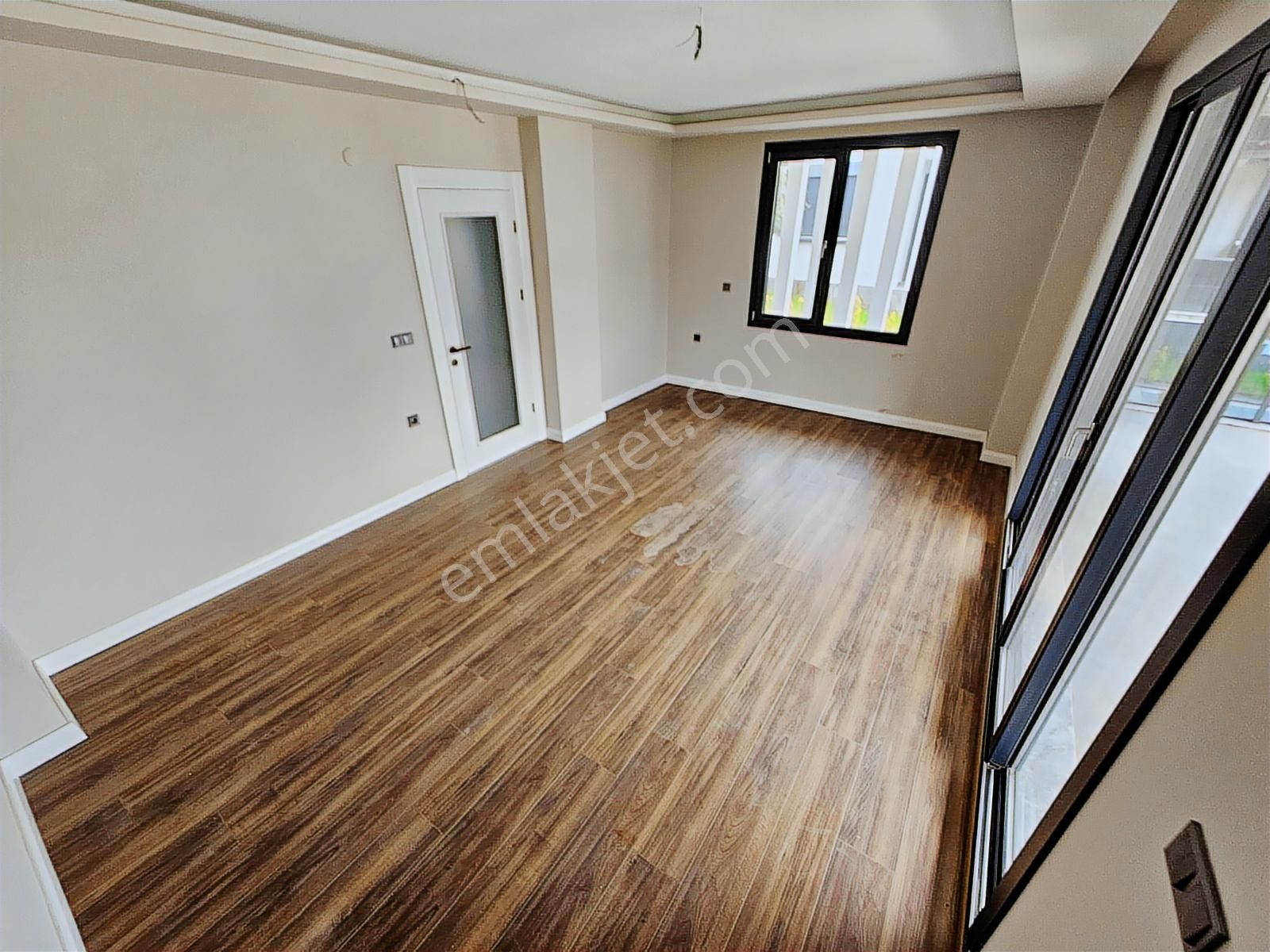 Eu Gayrimenkulden Havuzlu Sitede Denize Yakın 3+1 Villa - Görsel 7