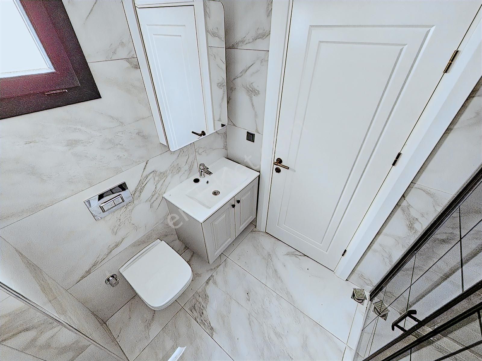 Eu Gayrimenkulden Havuzlu Sitede Denize Yakın 3+1 Villa - Görsel 2