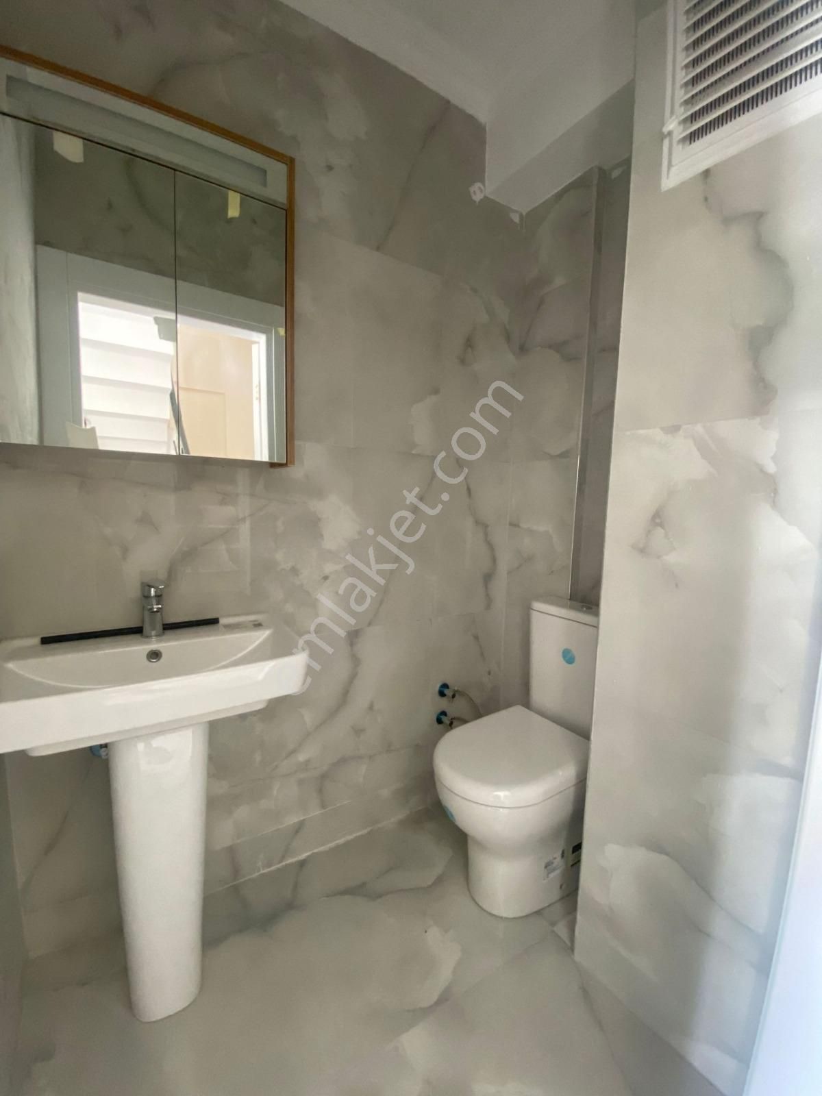 Eu Gayrimenkulden Denize Yakın 5+1 Villa - Görsel 16