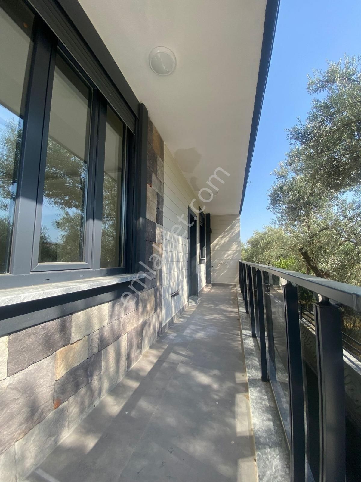 Eu Gayrimenkulden Denize Yakın 5+1 Villa - Görsel 26