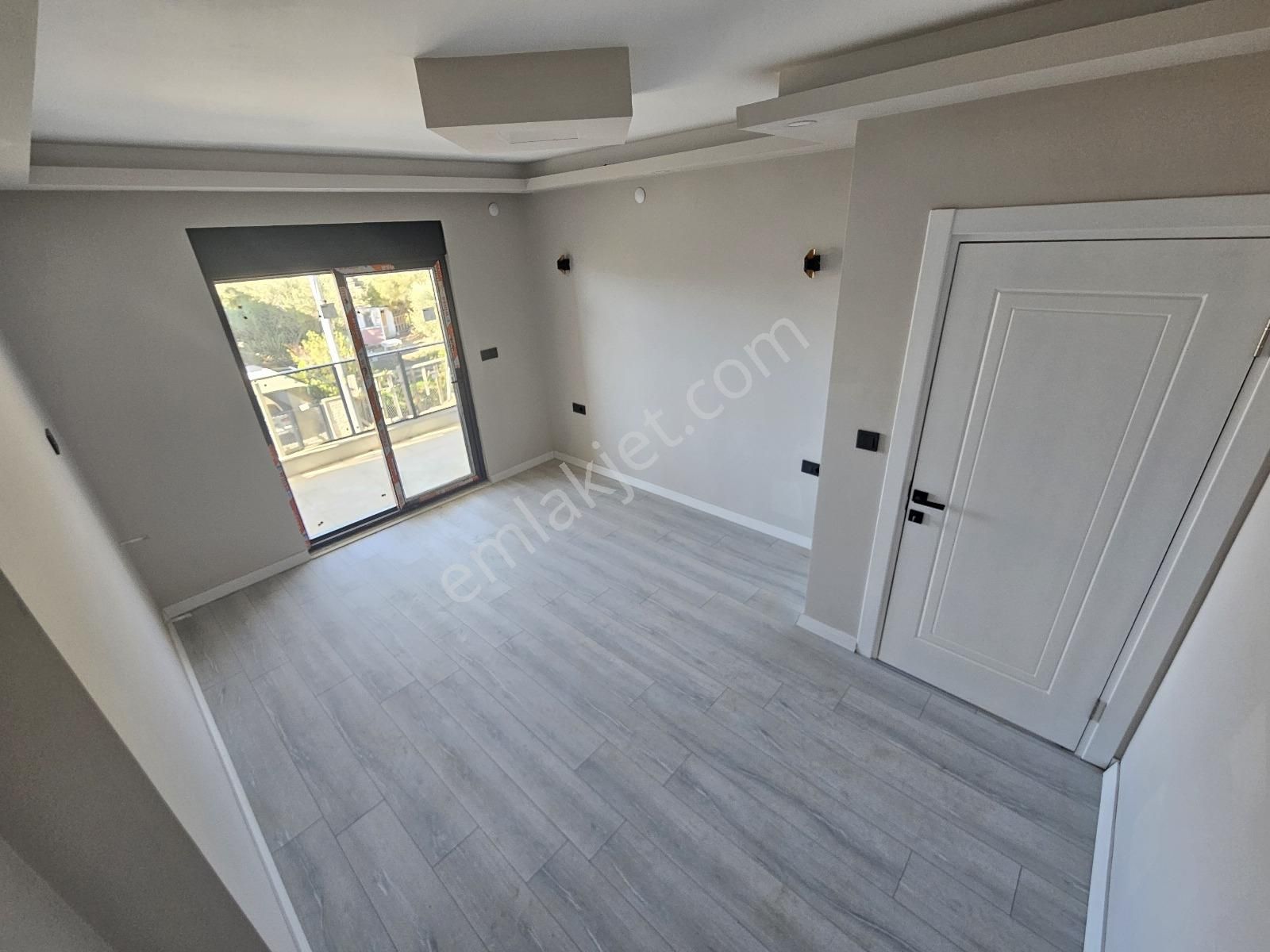 Eu Gayrimenkulden Geniş Bahçeli Deniz Manzaralı 3+2 Villa - Görsel 18