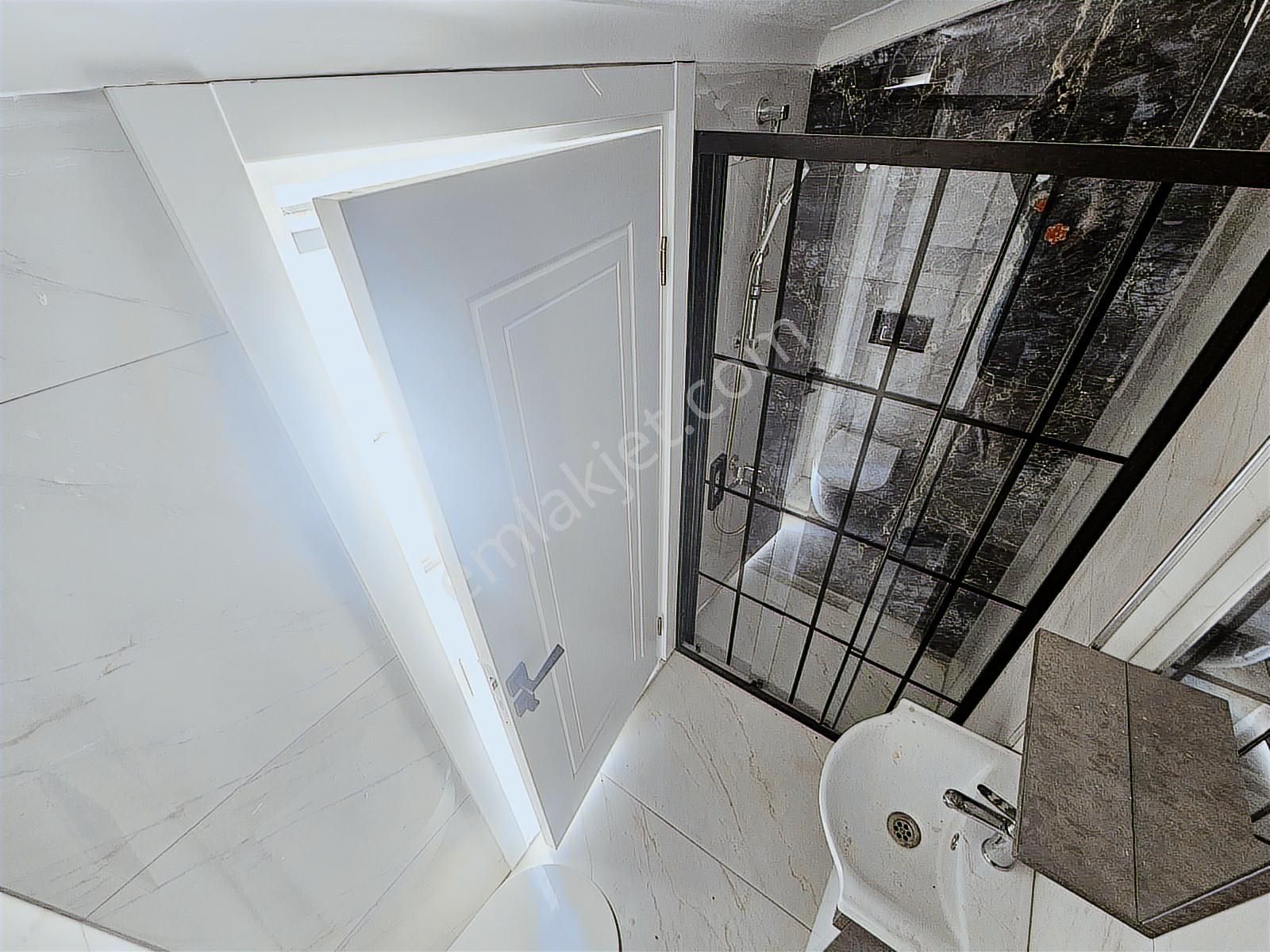 Eu Gayrimenkulden Geniş Bahçeli Deniz Manzaralı 3+2 Villa - Görsel 26