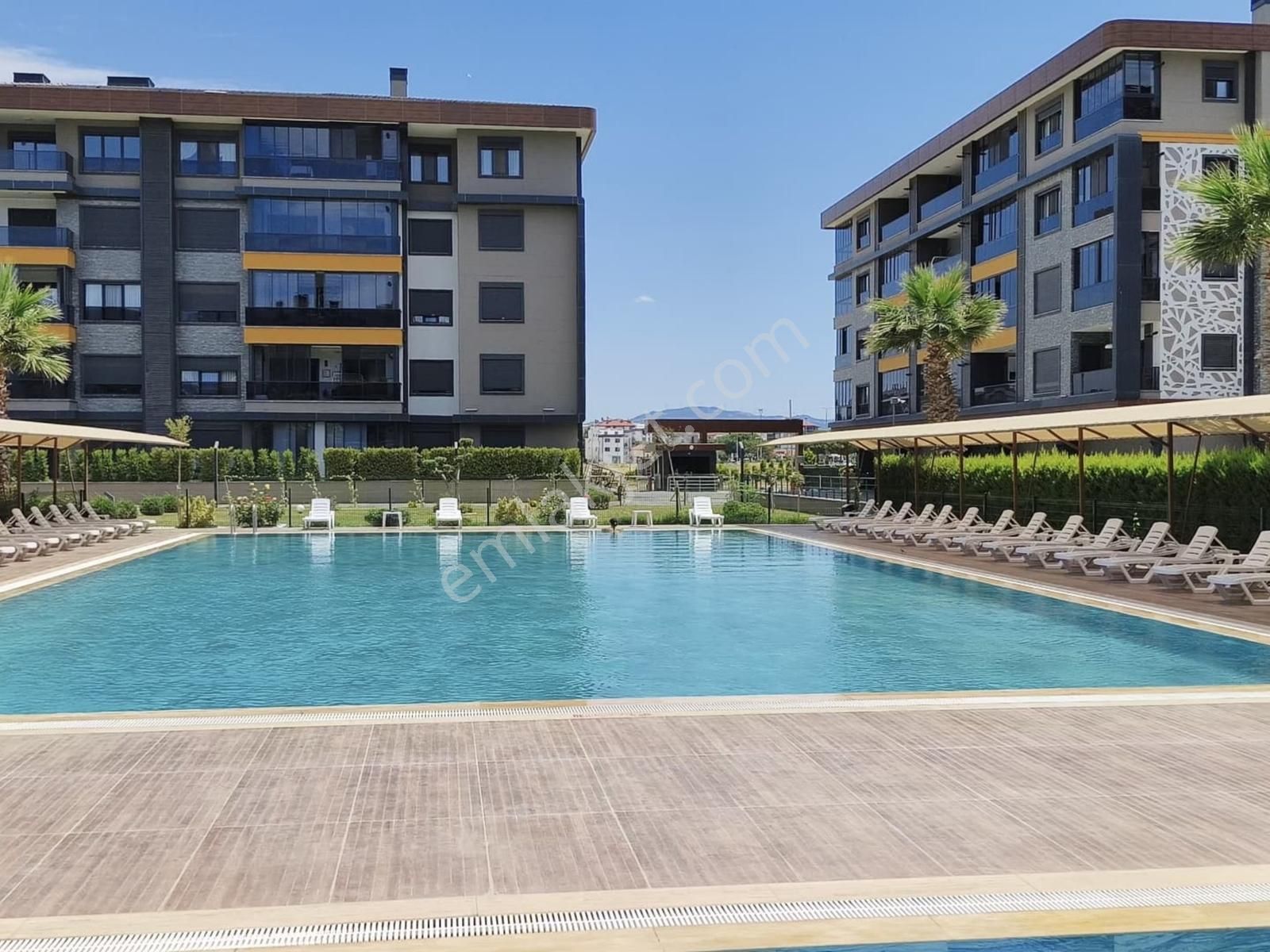 Rw Nefes'ten Burhaniye'nin En Prestijli Sitesinde Geniş 1+1 - Görsel 3