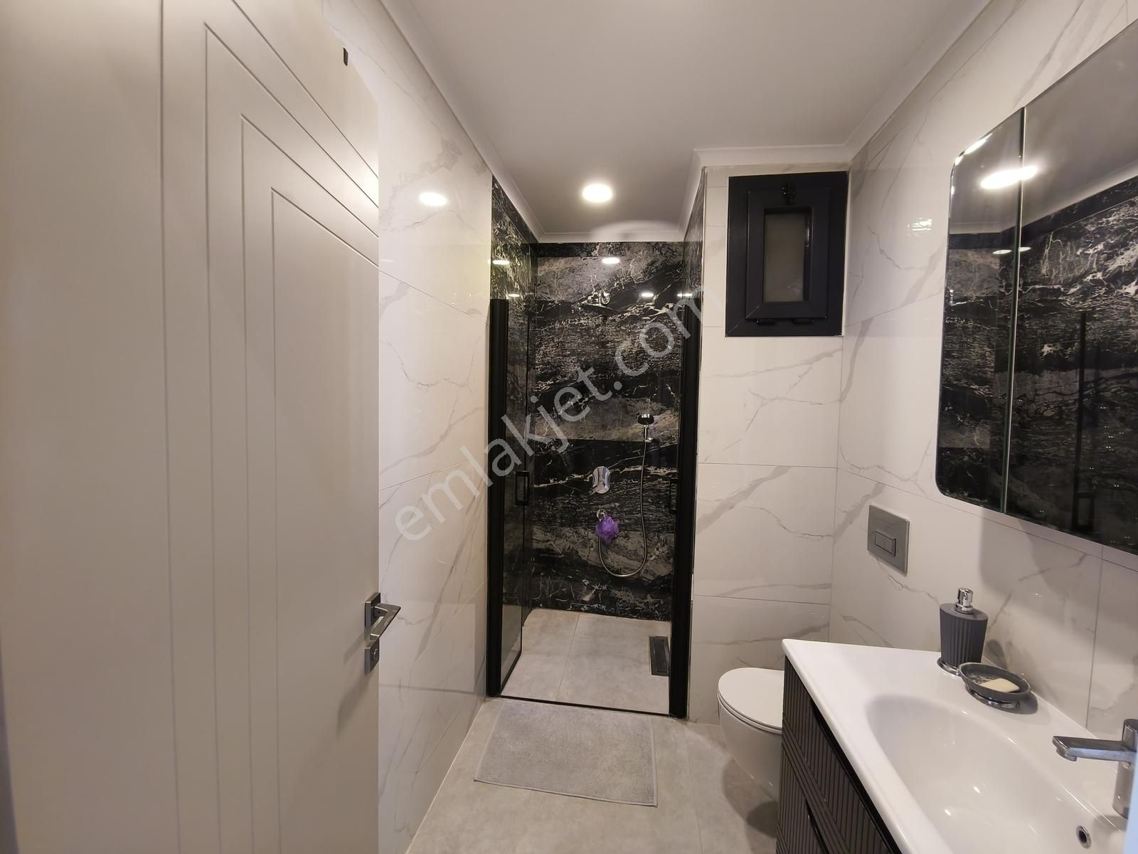 Rw Nefes'ten Burhaniye'nin En Prestijli Sitesinde Geniş 1+1 - Görsel 7