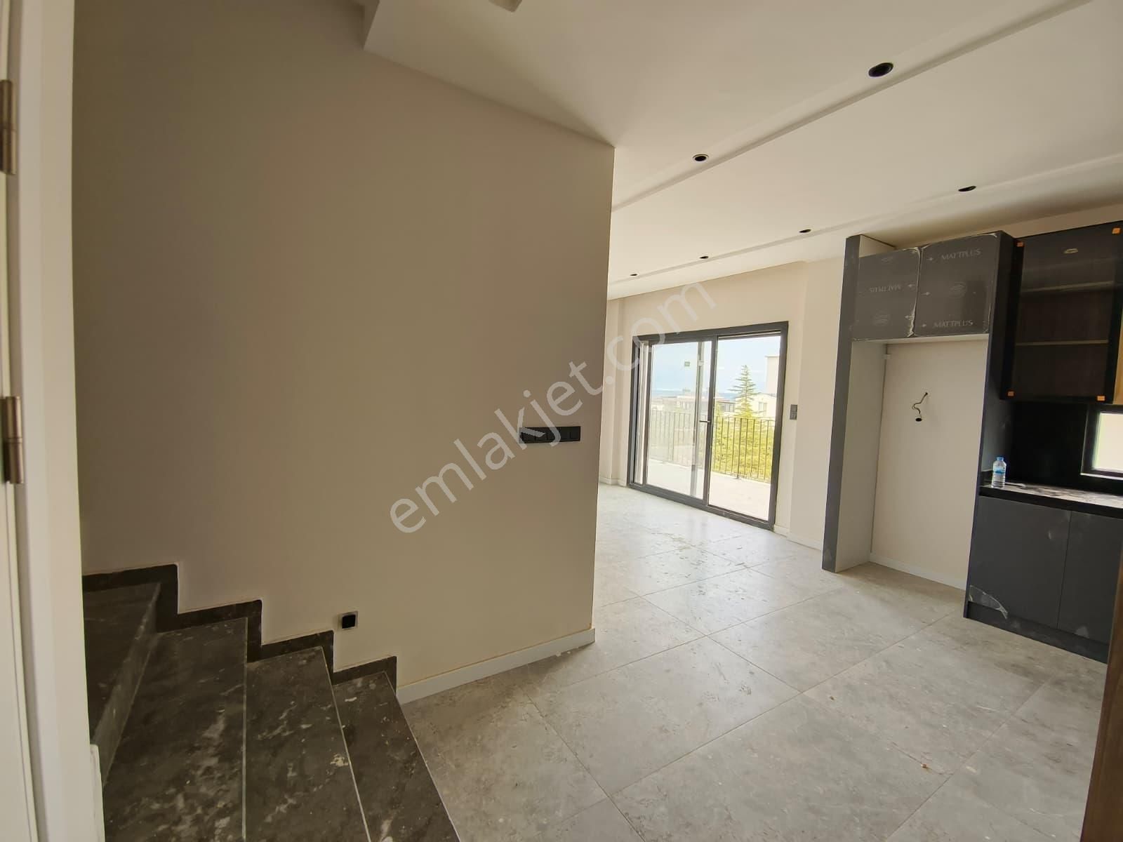 Rw Nefes'ten Burhaniye Pelitköy Sahilde 3+1 Villa - Görsel 25