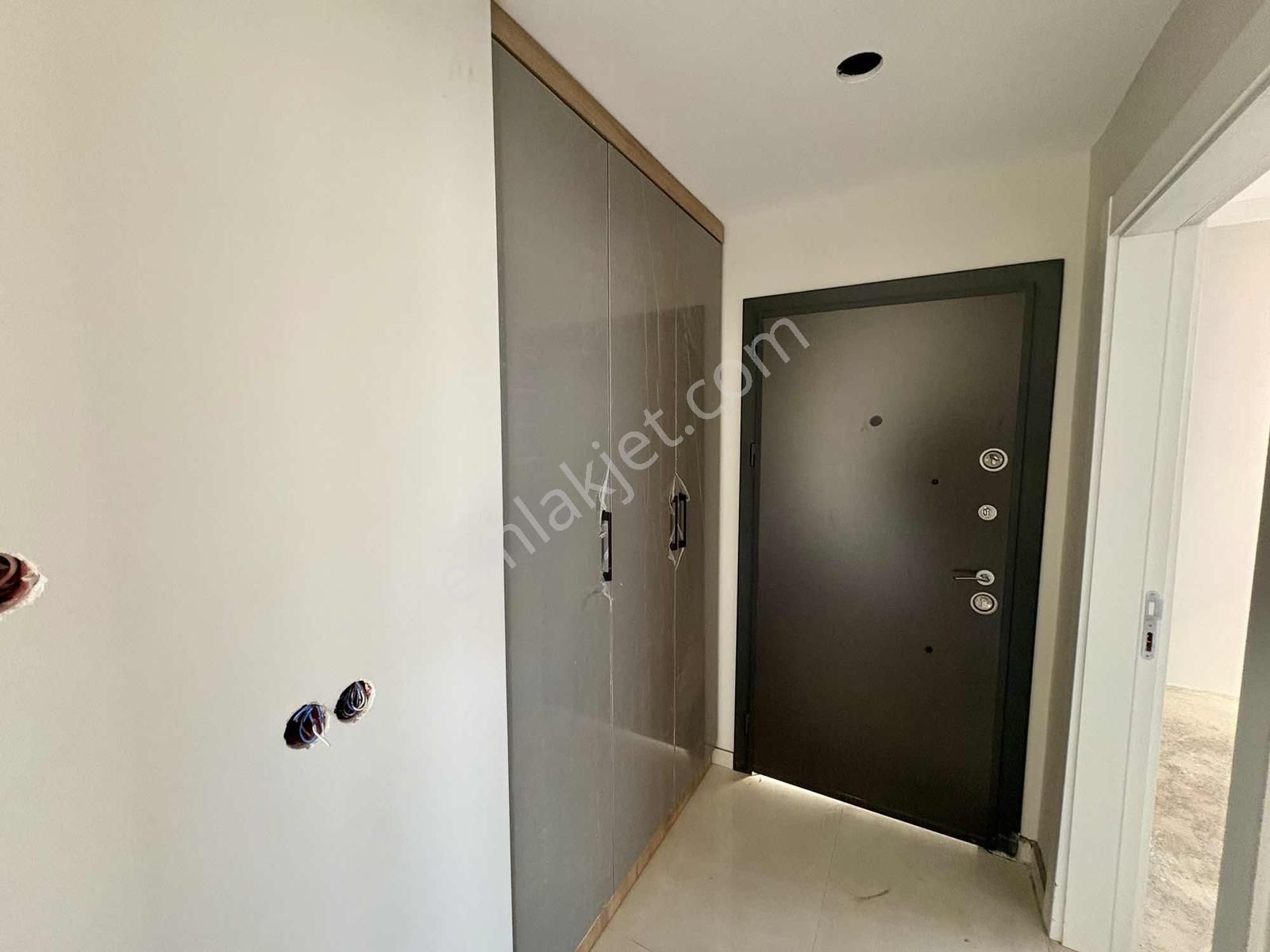 Re Nefes'ten Cumhuriyet'te 2+1 Kapalı Mutfak Daire - Görsel 12