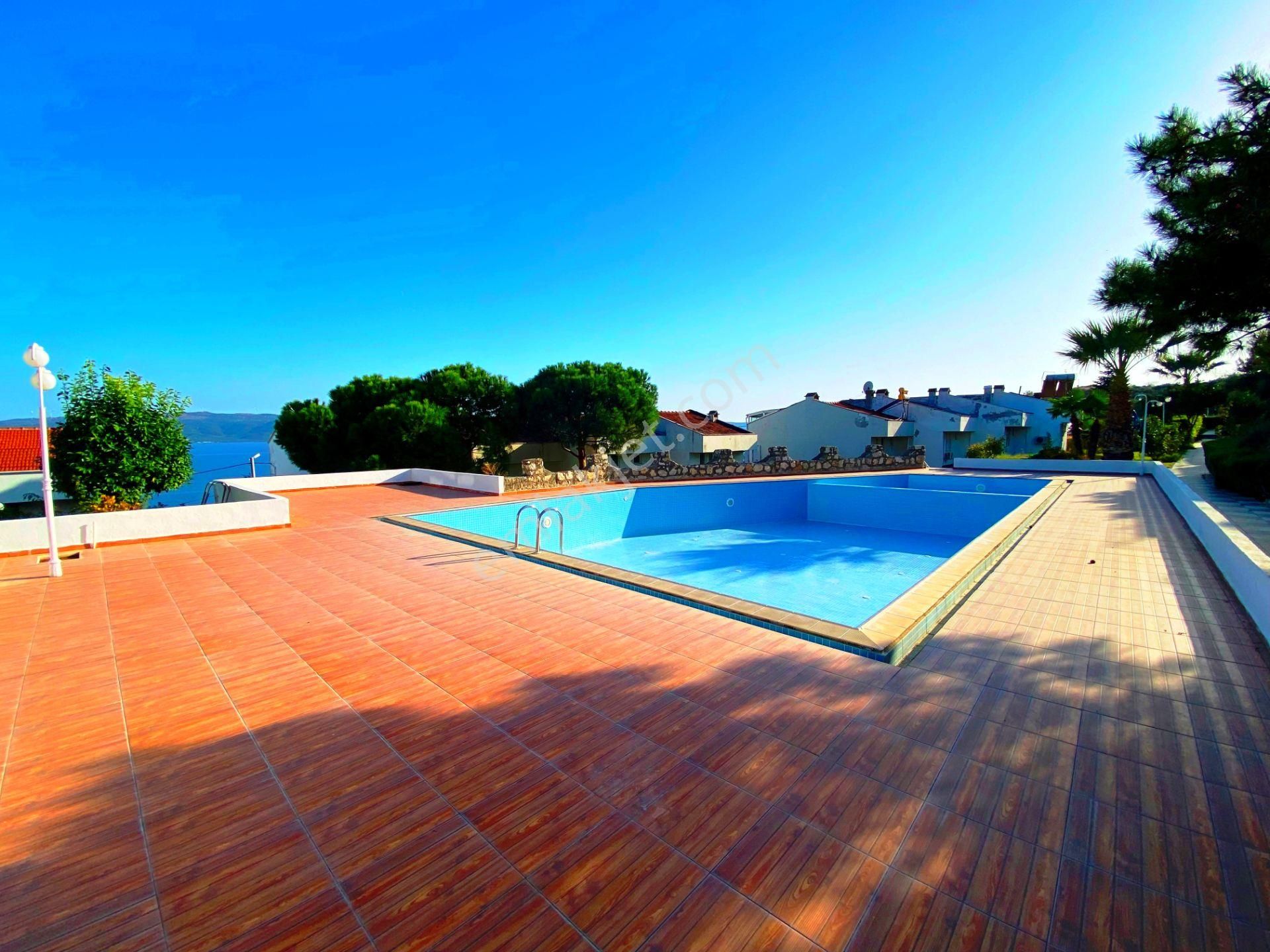 Erdek Denize 100 Mt.130m2 Eşyalı 3 Katlı Kiracısız Satılık Villa - Görsel 35