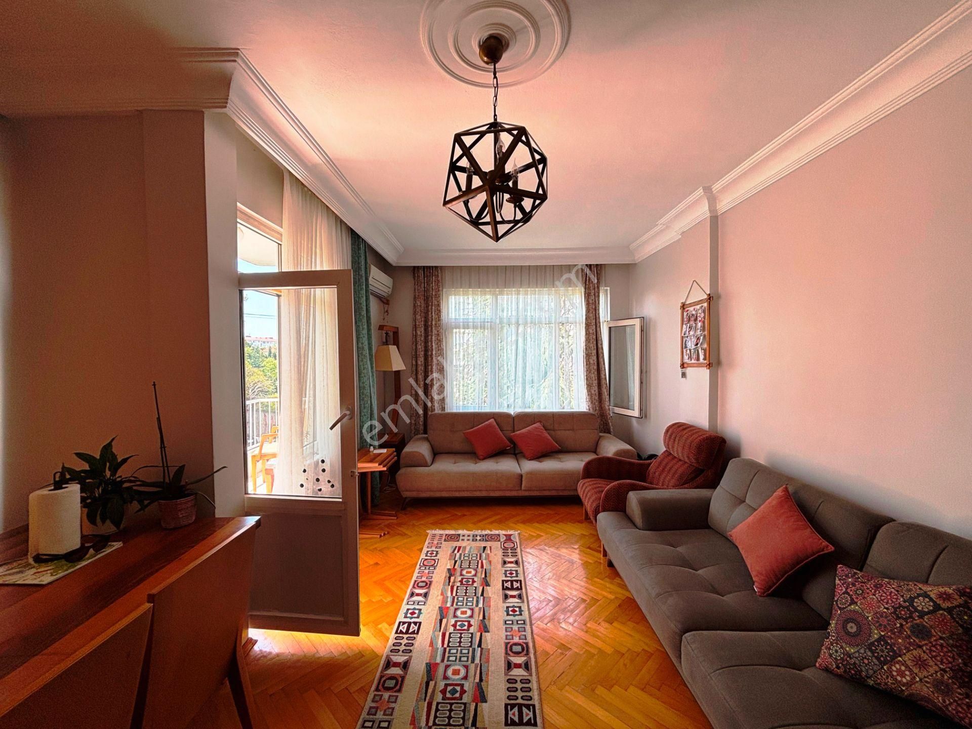 Acıbadem'de Yabancı Satışına Uygun 100m2 Ara Kat Satılık 2+1 - Görsel 2