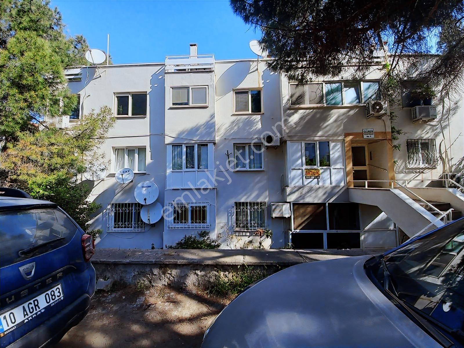 Ayvaligin En Güzel Bölgesi Çamlikta Satılık 2+1 Daire - Görsel 14