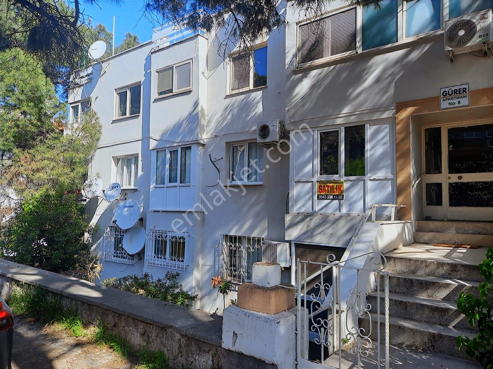 Ayvaligin En Güzel Bölgesi Çamlikta Satılık 2+1 Daire - Görsel 2