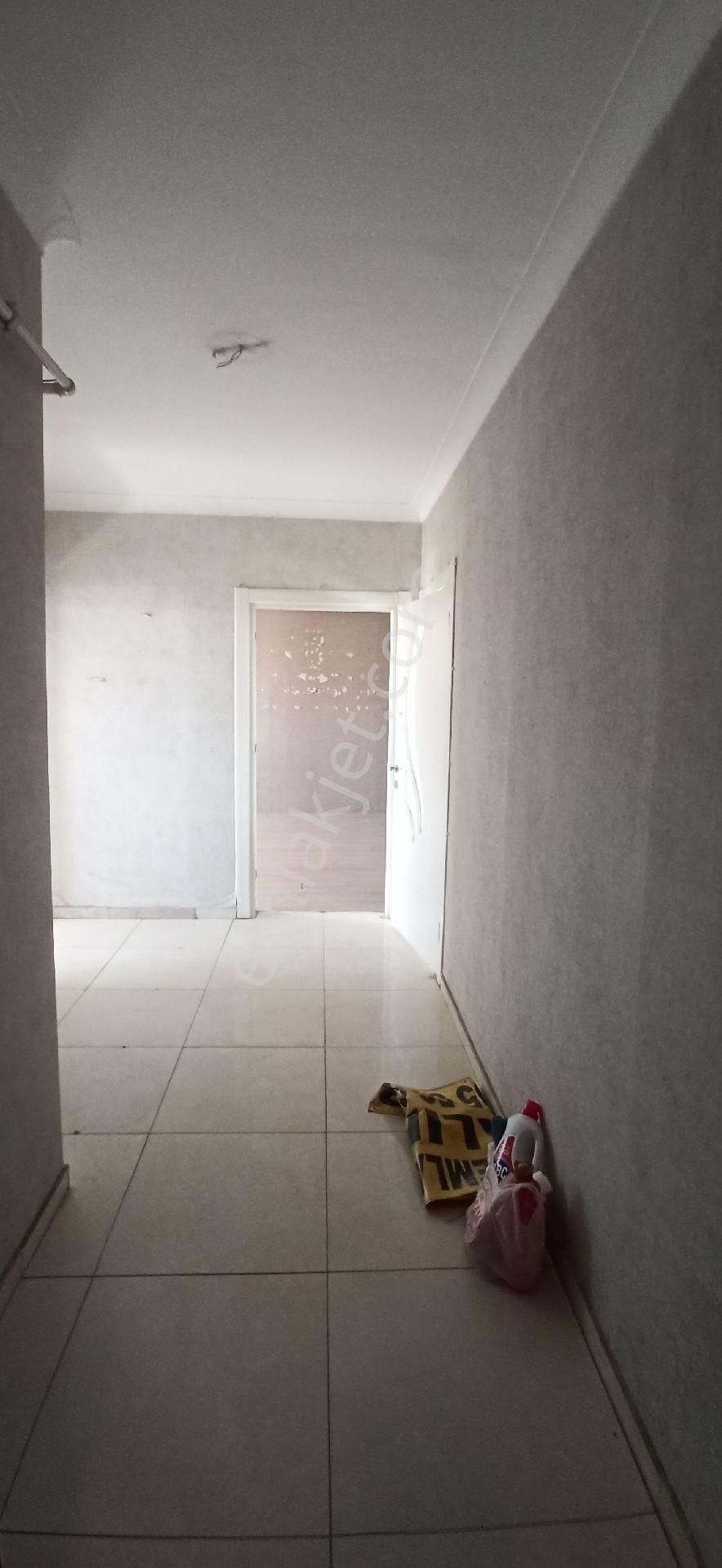 Kiralik Büro 2+0 Valiliğe Çok Yakin Yolbilir Emlak Tan - Görsel 4