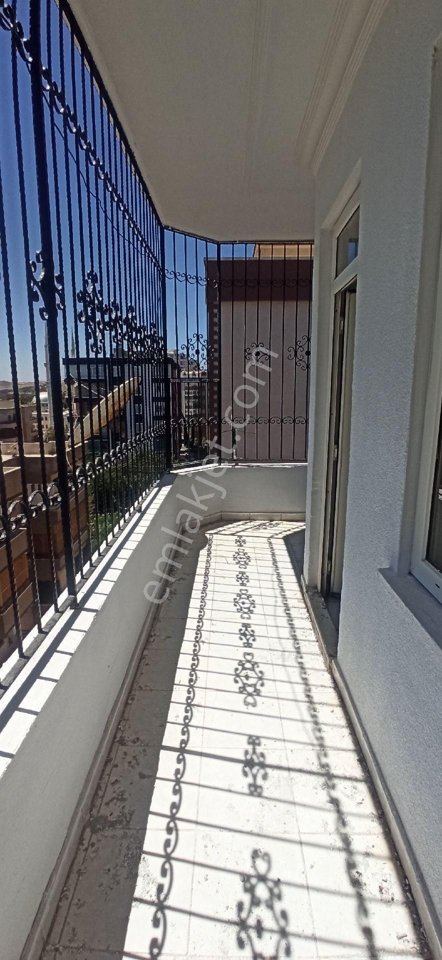 Kiralik Esentepe De Hastanesi Karşisi Yolbilir Emlak Tan - Görsel 8